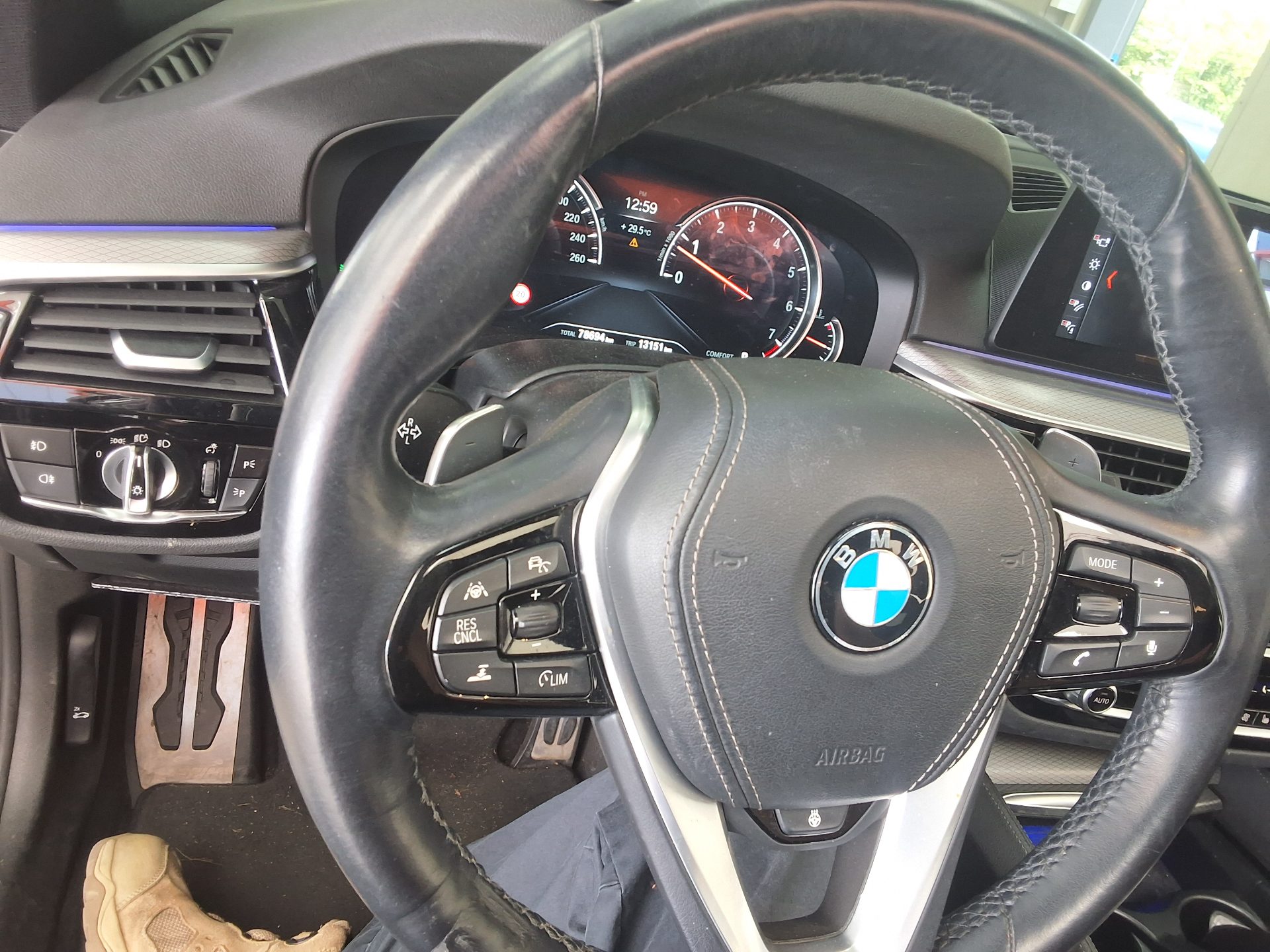 بي إم دبليو 5 Series (7Th Gen) 530I إكس درايف M Sport Pack 2018 SPORT