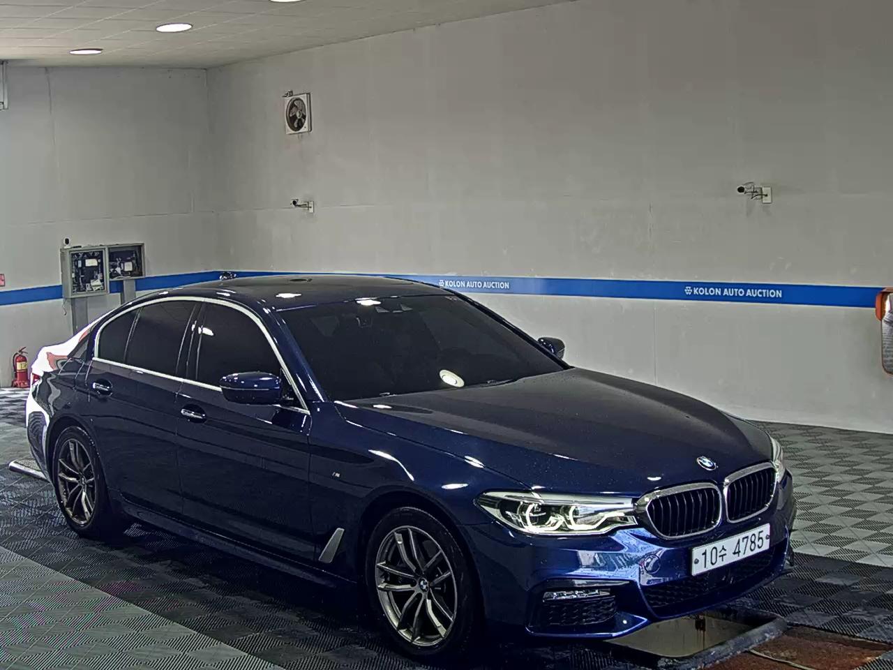 بي إم دبليو 5 Series (7Th Gen) 530I إكس درايف M Sport Pack 2018 SPORT