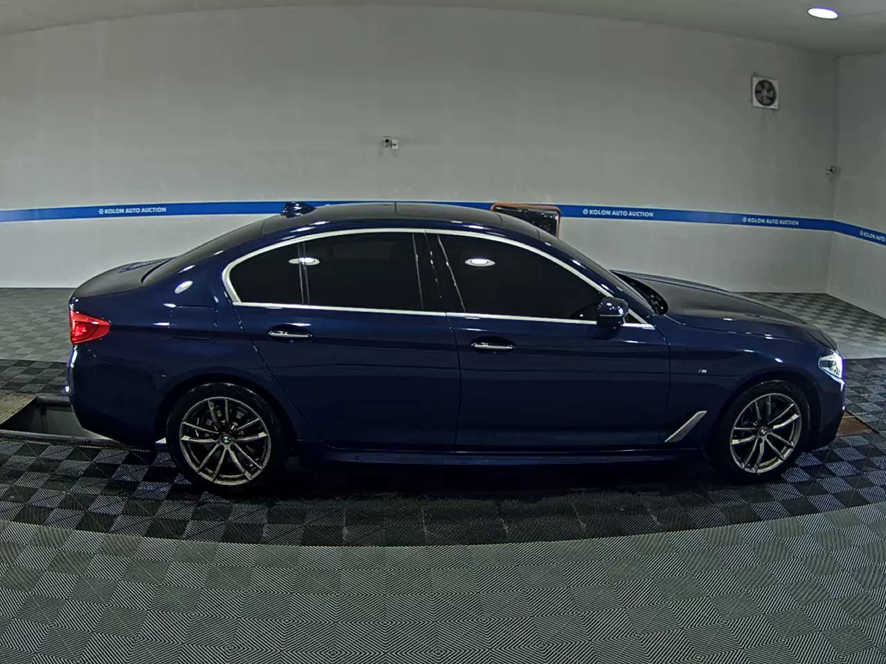 بي إم دبليو 5 Series (7Th Gen) 530I إكس درايف M Sport Pack 2018 SPORT