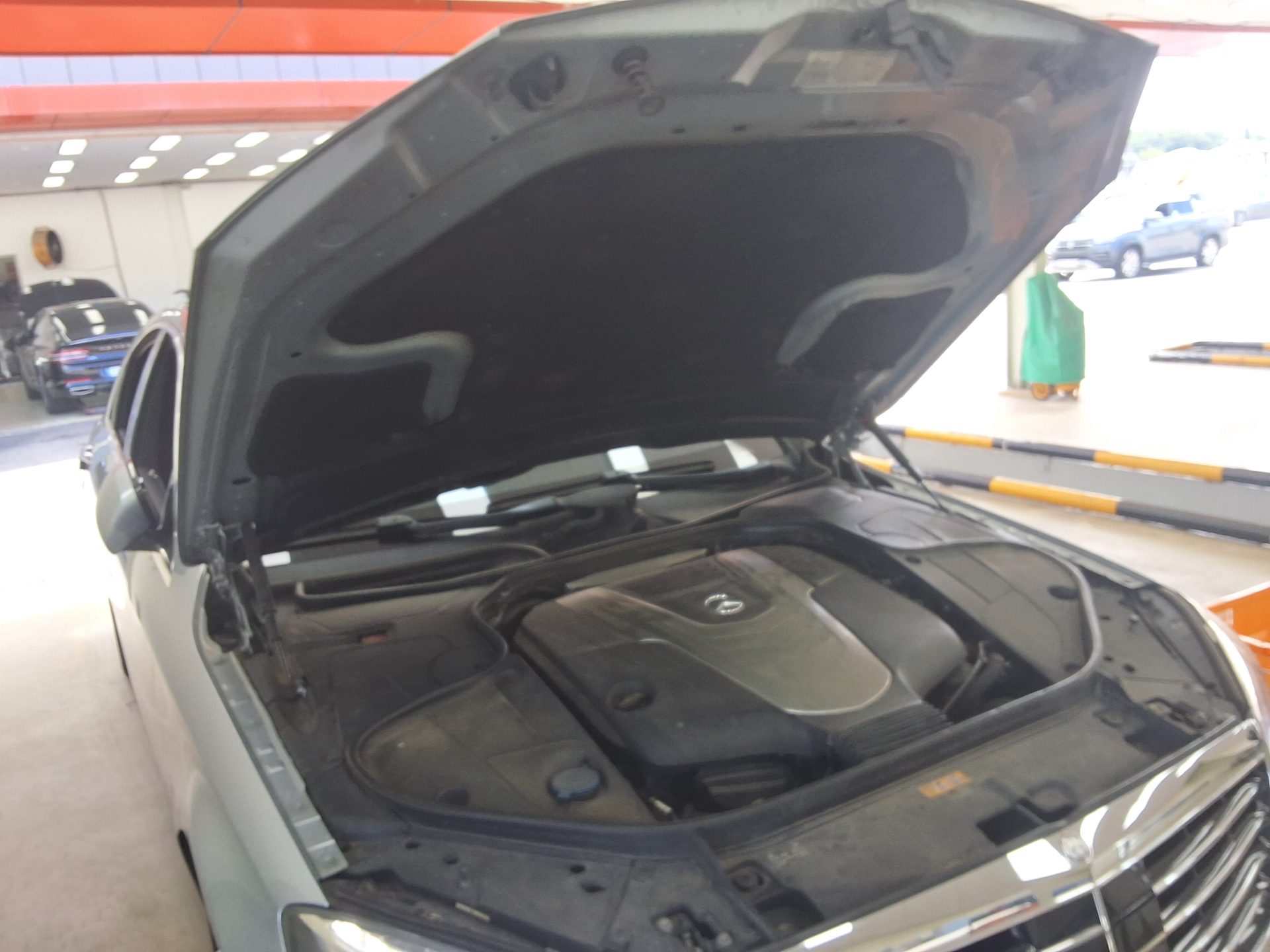 مرسيدس بنز S Class (6Th Gen) S350 Bluetec فورماتيك 2015 4MATIC