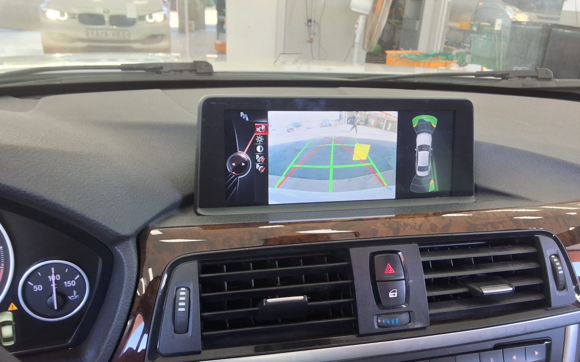 بي إم دبليو 3 Series (6Th Gen) 320D 2014 320d