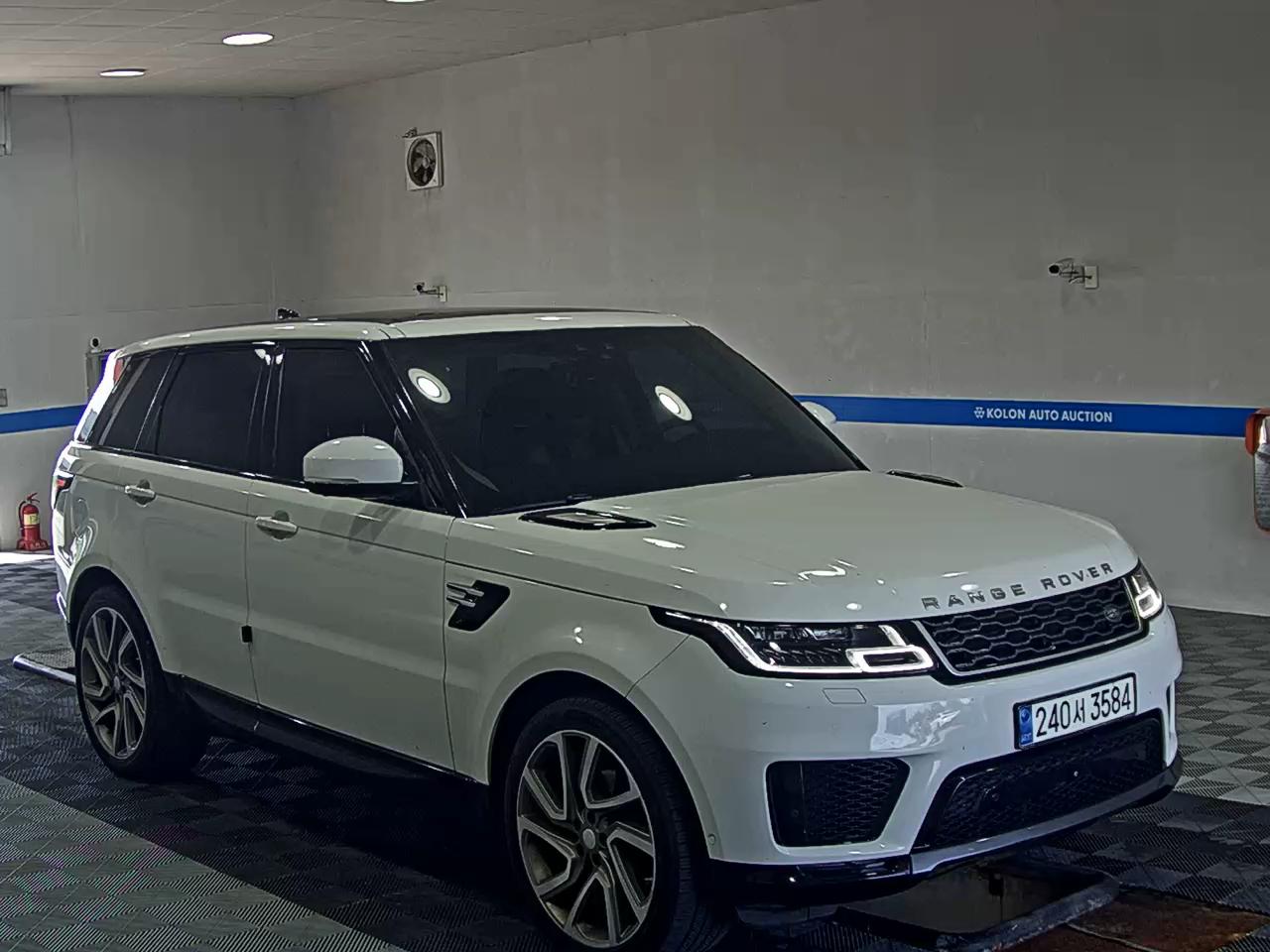 لاند روفر Rover رينج روفر Sport (2Nd Gen) 3.0 Sdv6 Hse Dynamic 2018 SPORT