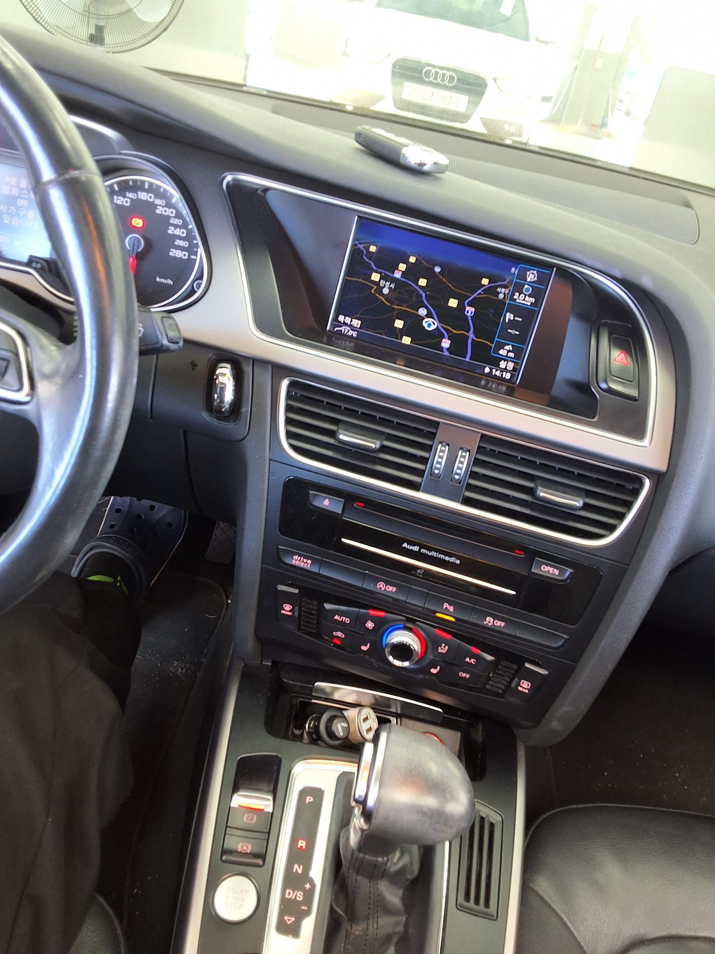 أودي إيه 4 (4Th Gen) 30 TDI Dynamic 2015
