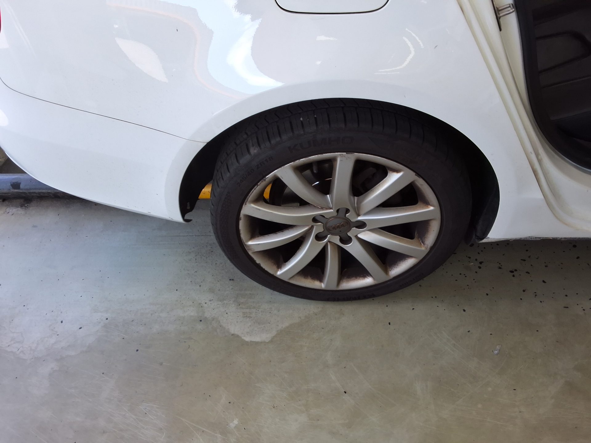 أودي إيه 4 (4Th Gen) 30 TDI Dynamic 2015