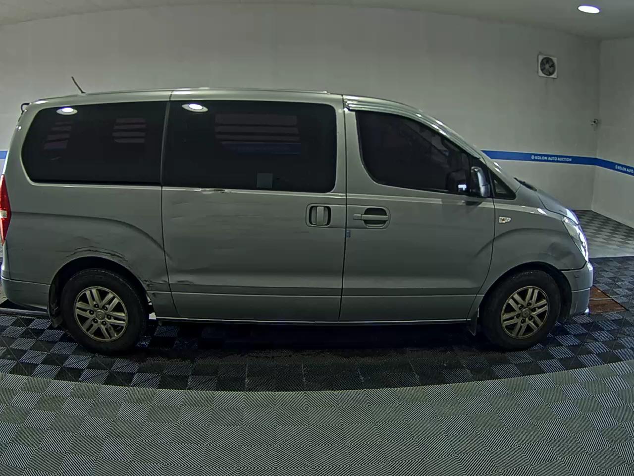 هيونداي جراند ستاركس 3 Seater ديزل فان سمارت 2017 VAN SMART