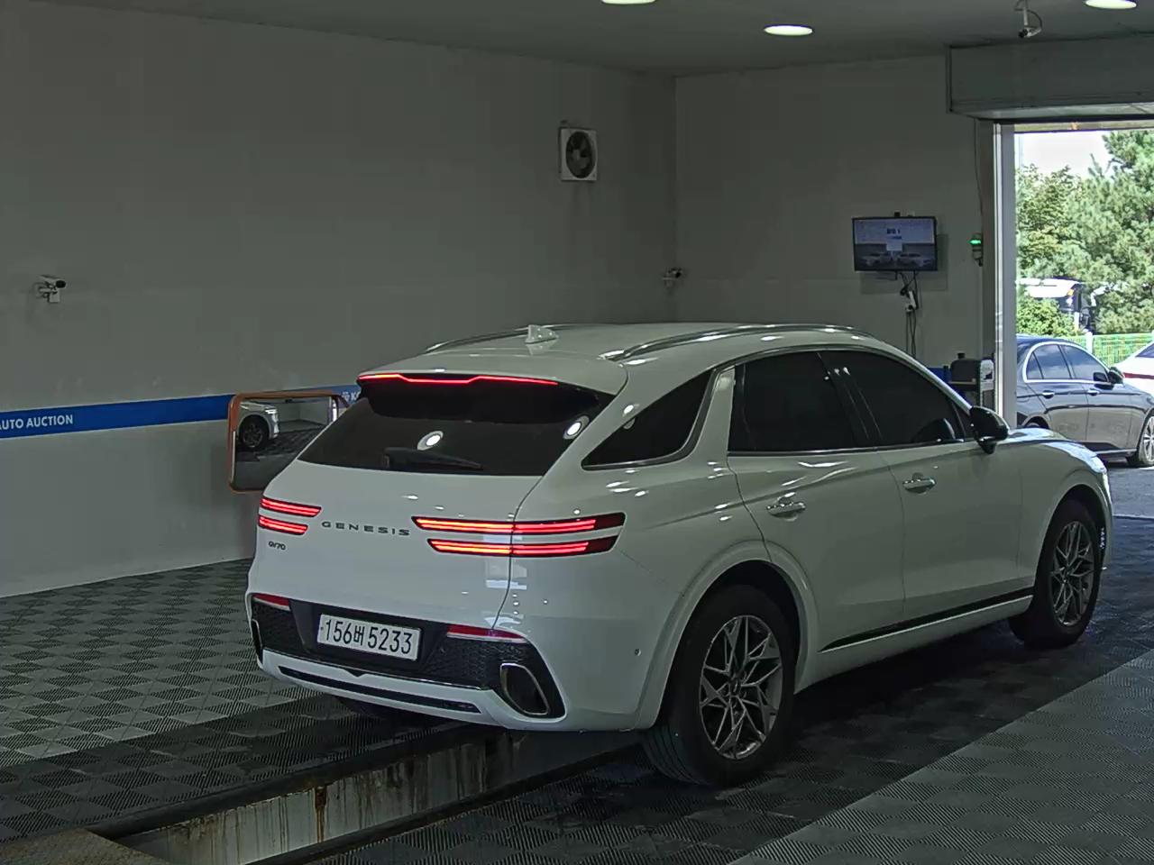 جينيسيس جينيسيس GV70 2022 2.5T BASE