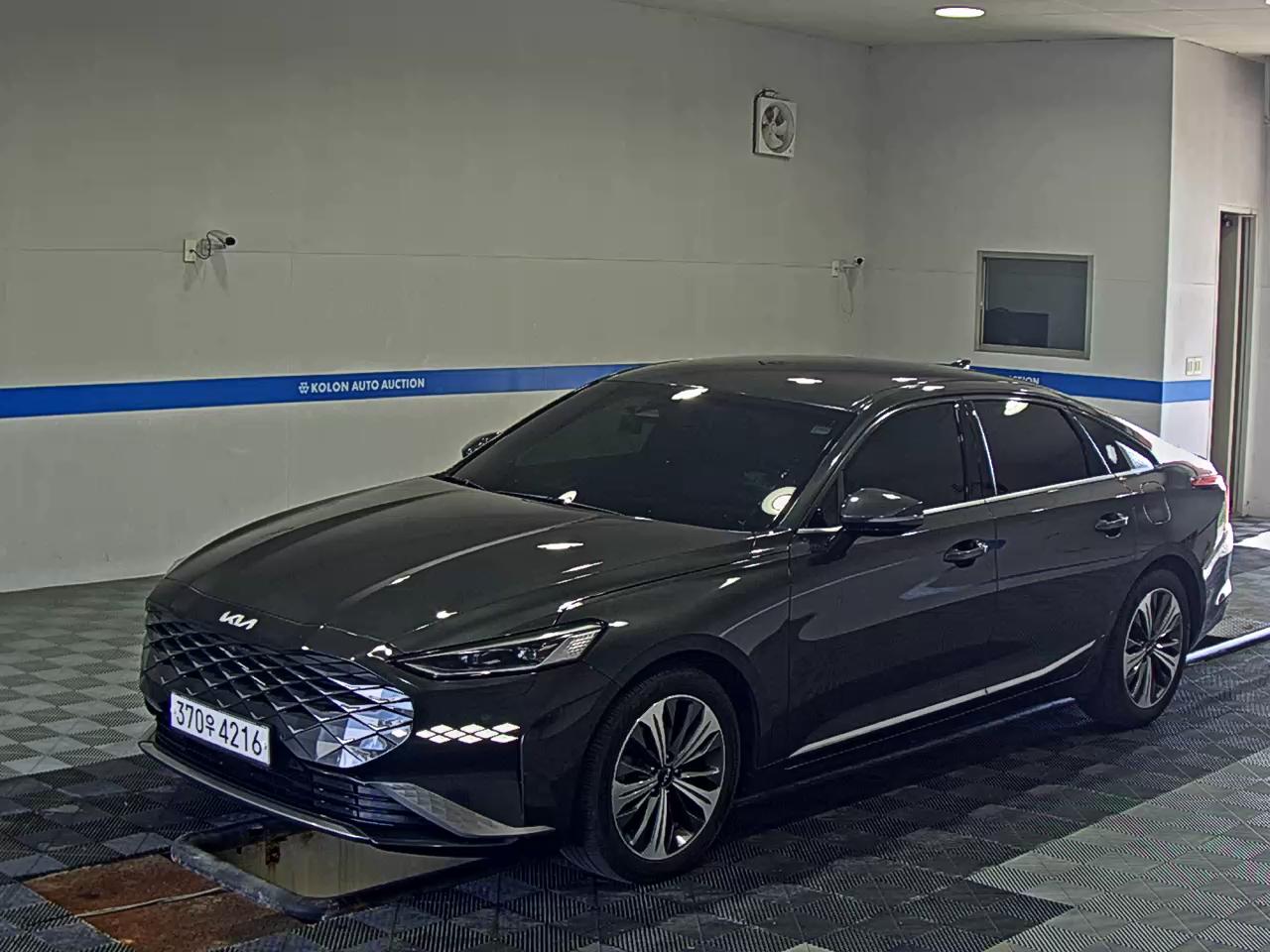 Kia K8