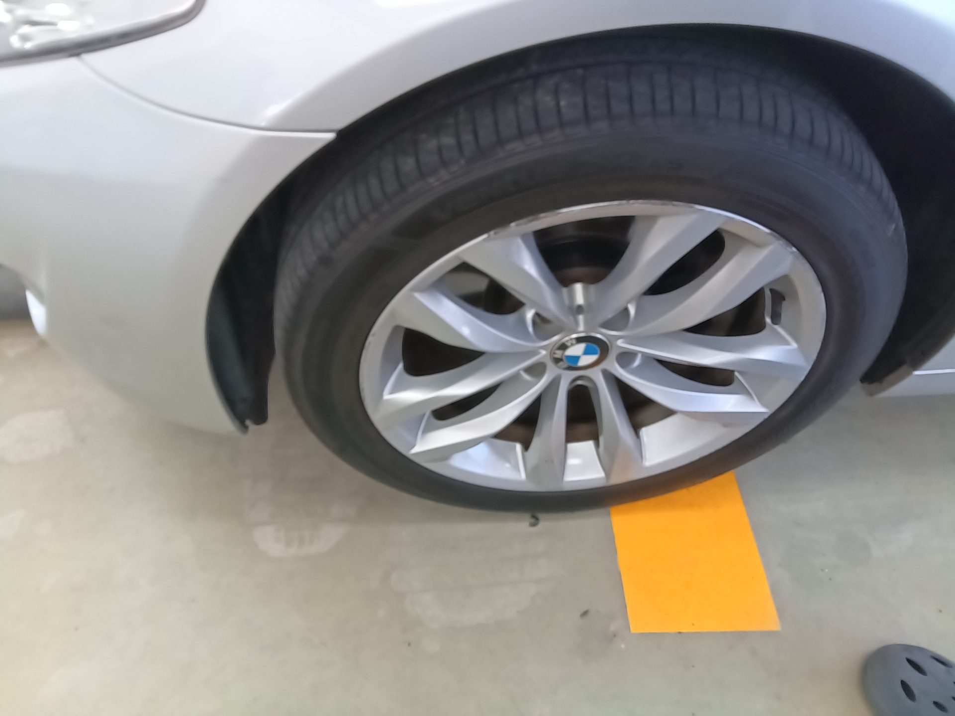 بي إم دبليو 5 Series (6Th Gen) 528I 2011 528i