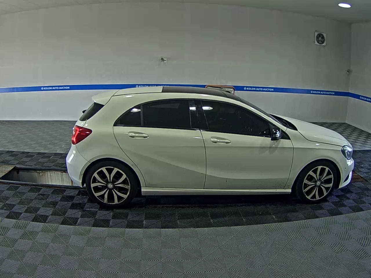 مرسيدس بنز A Class (3Rd Gen) A200 Cdi Night 2014 A200