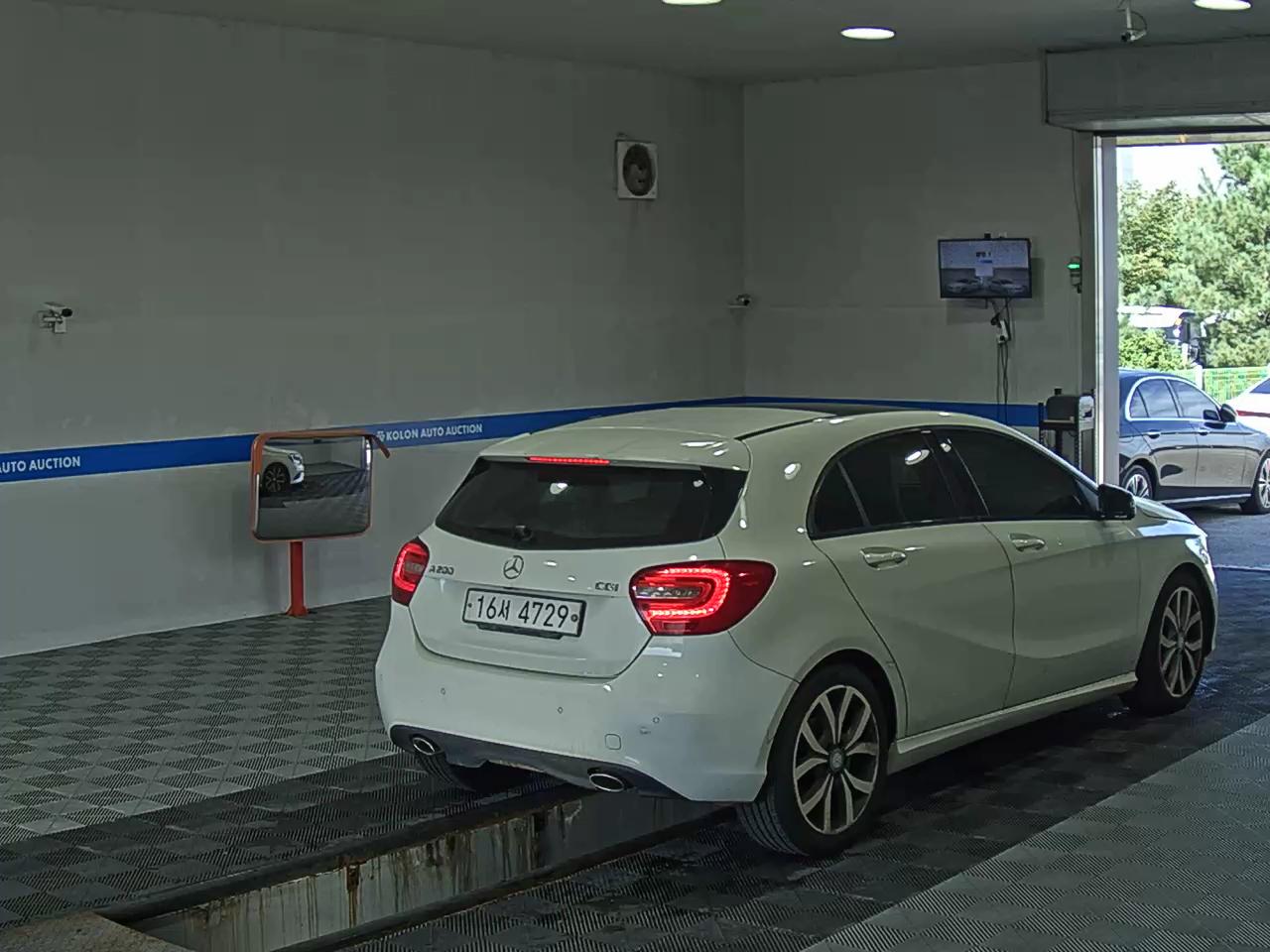 مرسيدس بنز A Class (3Rd Gen) A200 Cdi Night 2014 A200