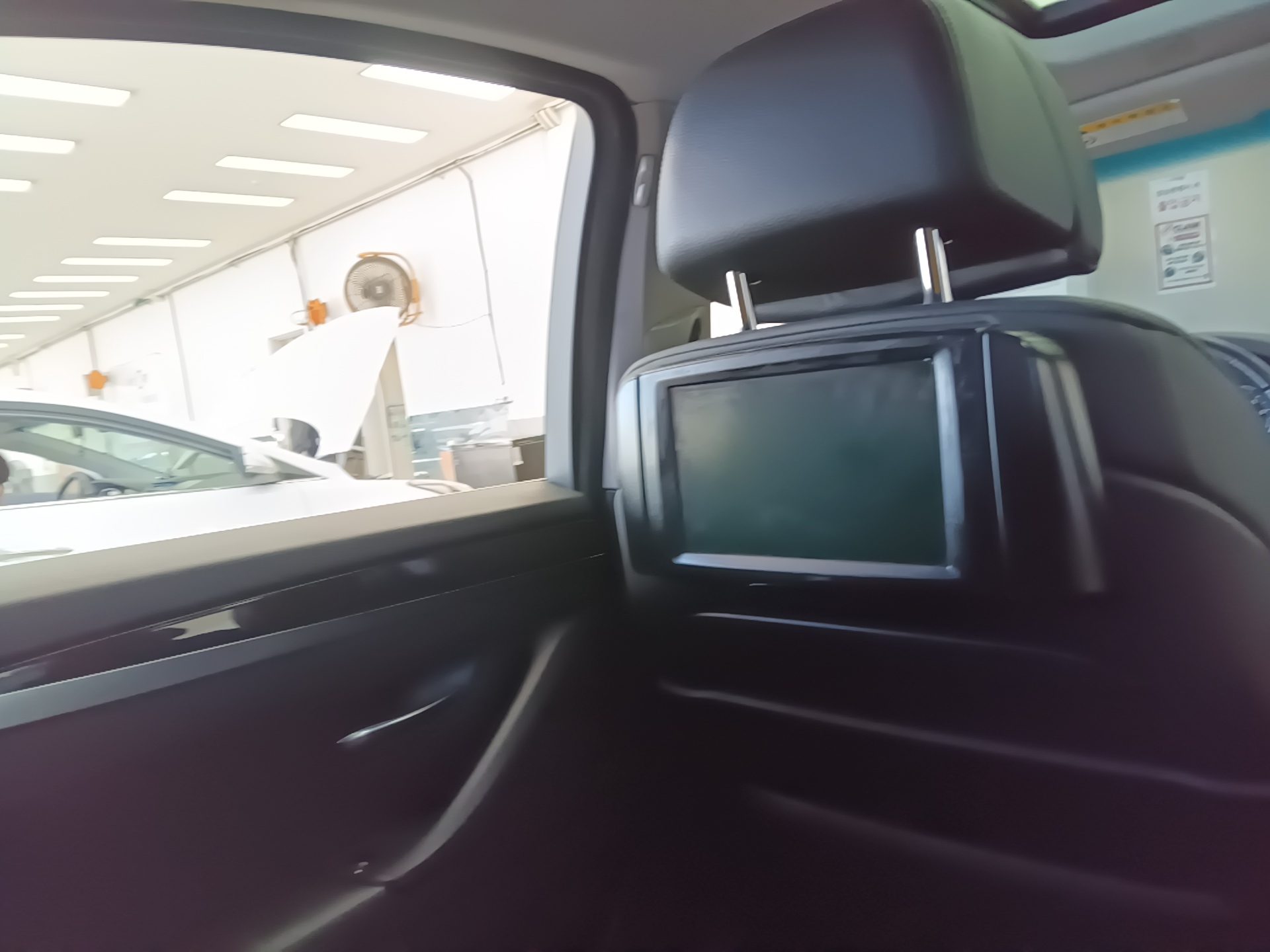 بي إم دبليو 5 Series (6Th Gen) 528I 2011 528i