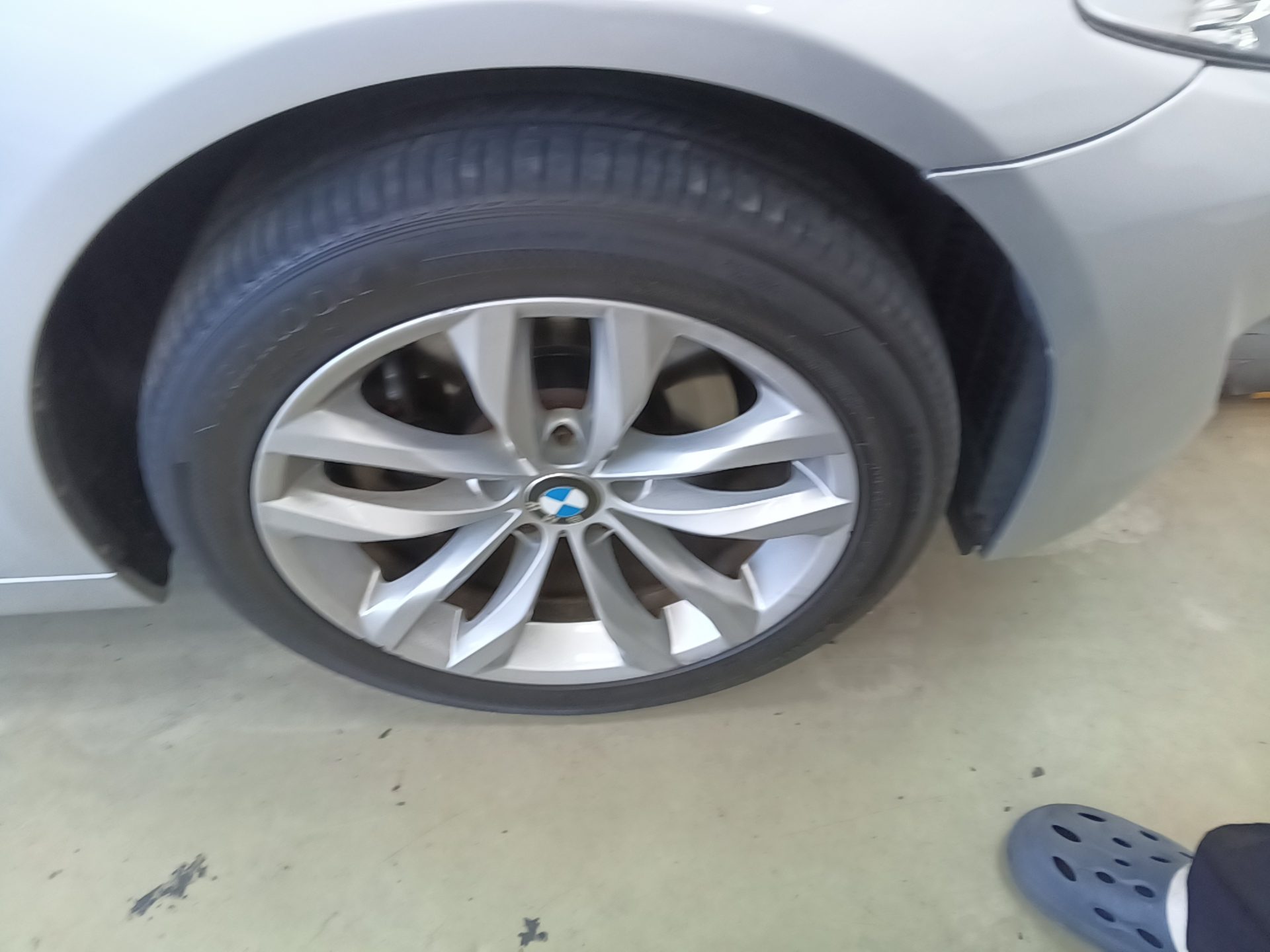 بي إم دبليو 5 Series (6Th Gen) 528I 2011 528i