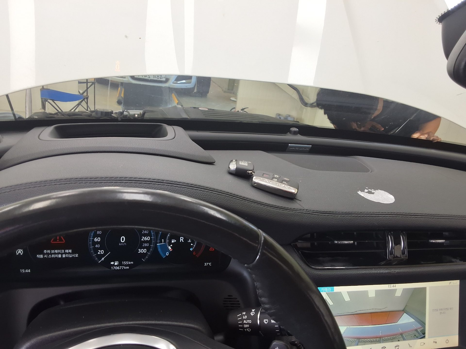 جاكوار Xf (2Nd Gen) 2.0 20D بريستيج 2018 PRESTIGE