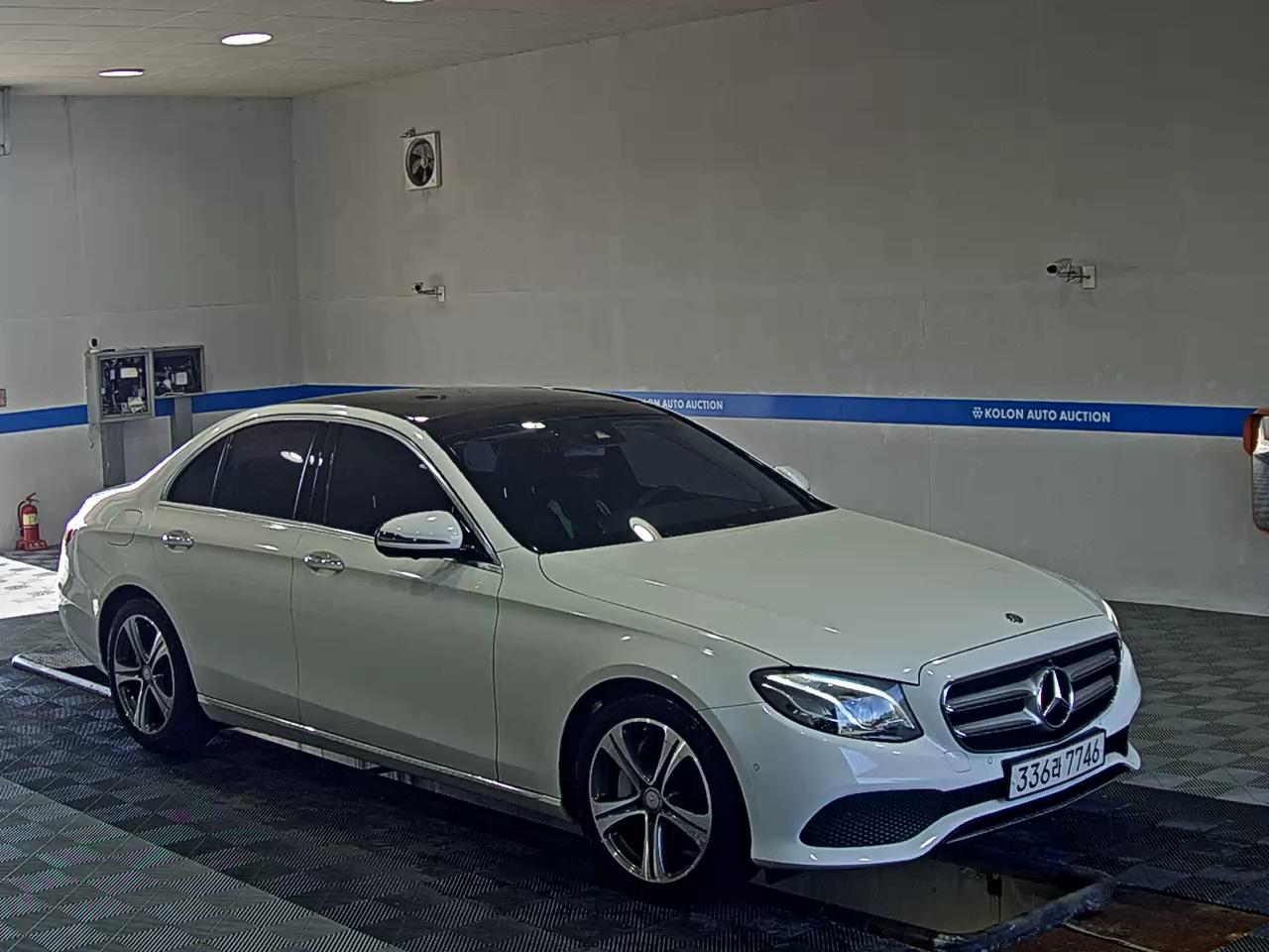 مرسيدس بنز E Class (5Th Gen) E300 Avantgarde 2017 E300