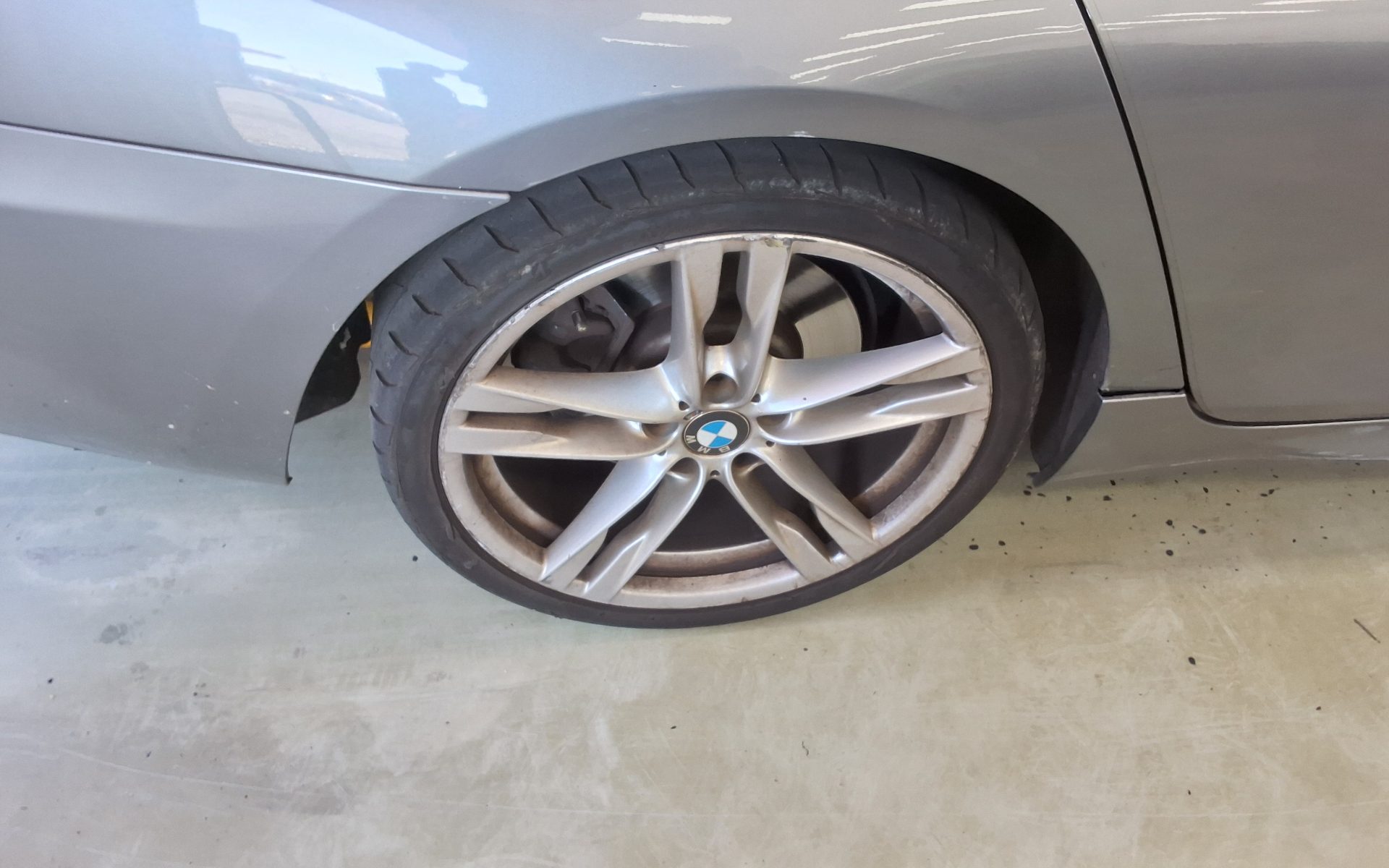 بي إم دبليو 6 Series (3Rd Gen) Gran كوبيه 640D إكس درايف M Sport 2014 SPORT