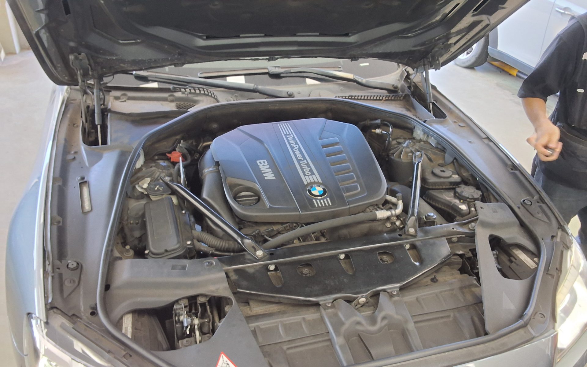 بي إم دبليو 6 Series (3Rd Gen) Gran كوبيه 640D إكس درايف M Sport 2014 SPORT