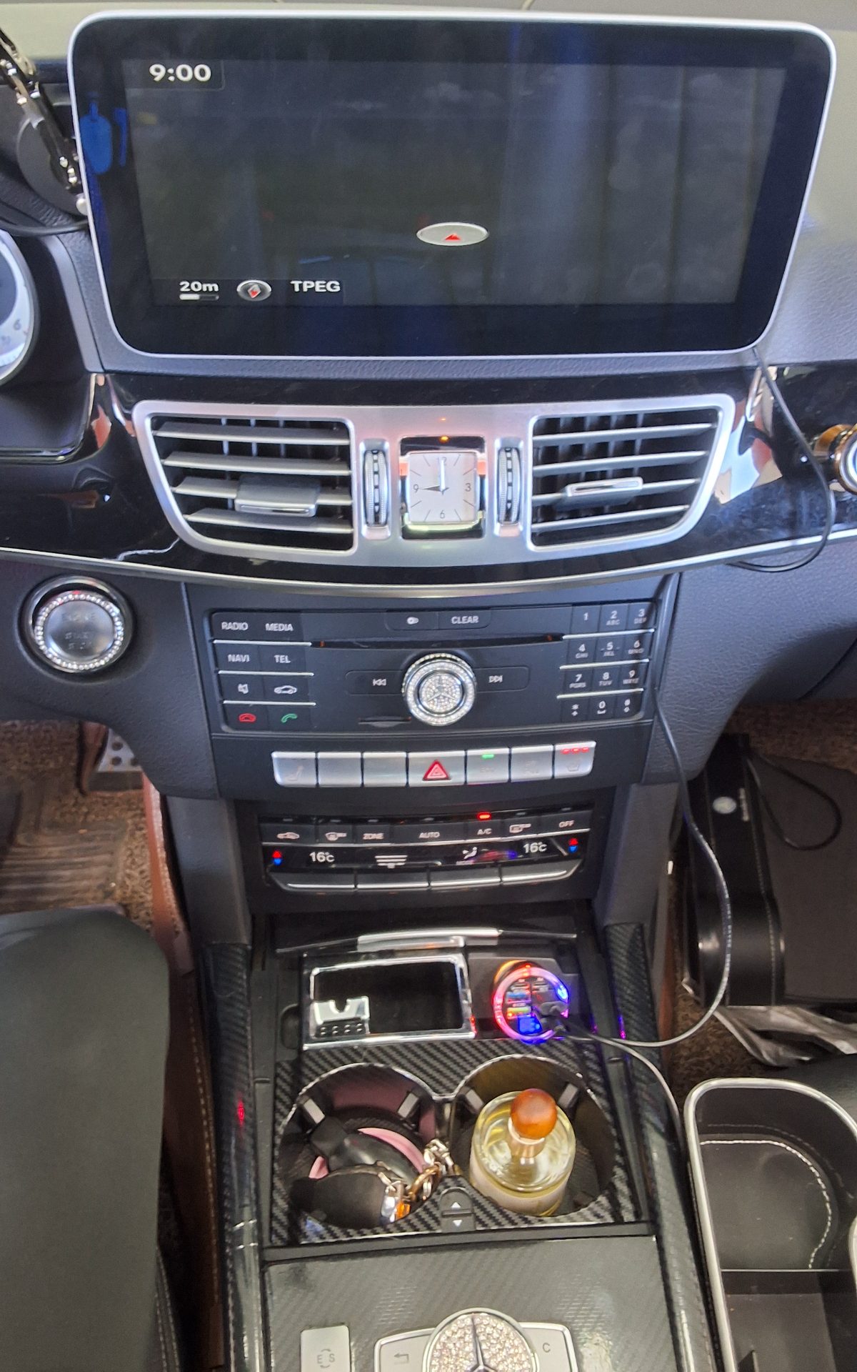 مرسيدس بنز E Class (4Th Gen) E250 Cdi Bluetec فورماتيك Avantgarde 2016 4MATIC