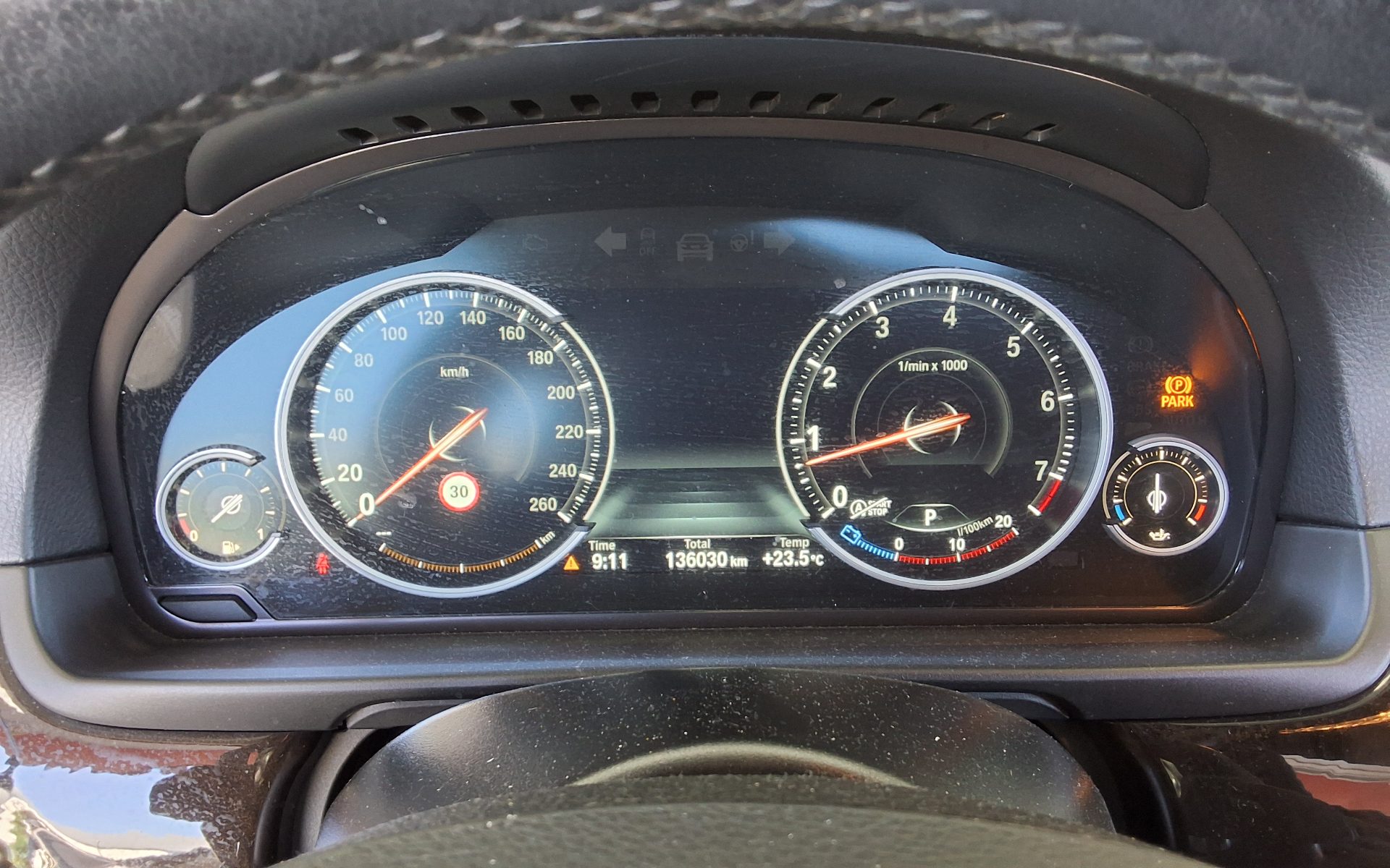 بي إم دبليو 5 Series (6Th Gen) 528I إكس درايف 2014 528i
