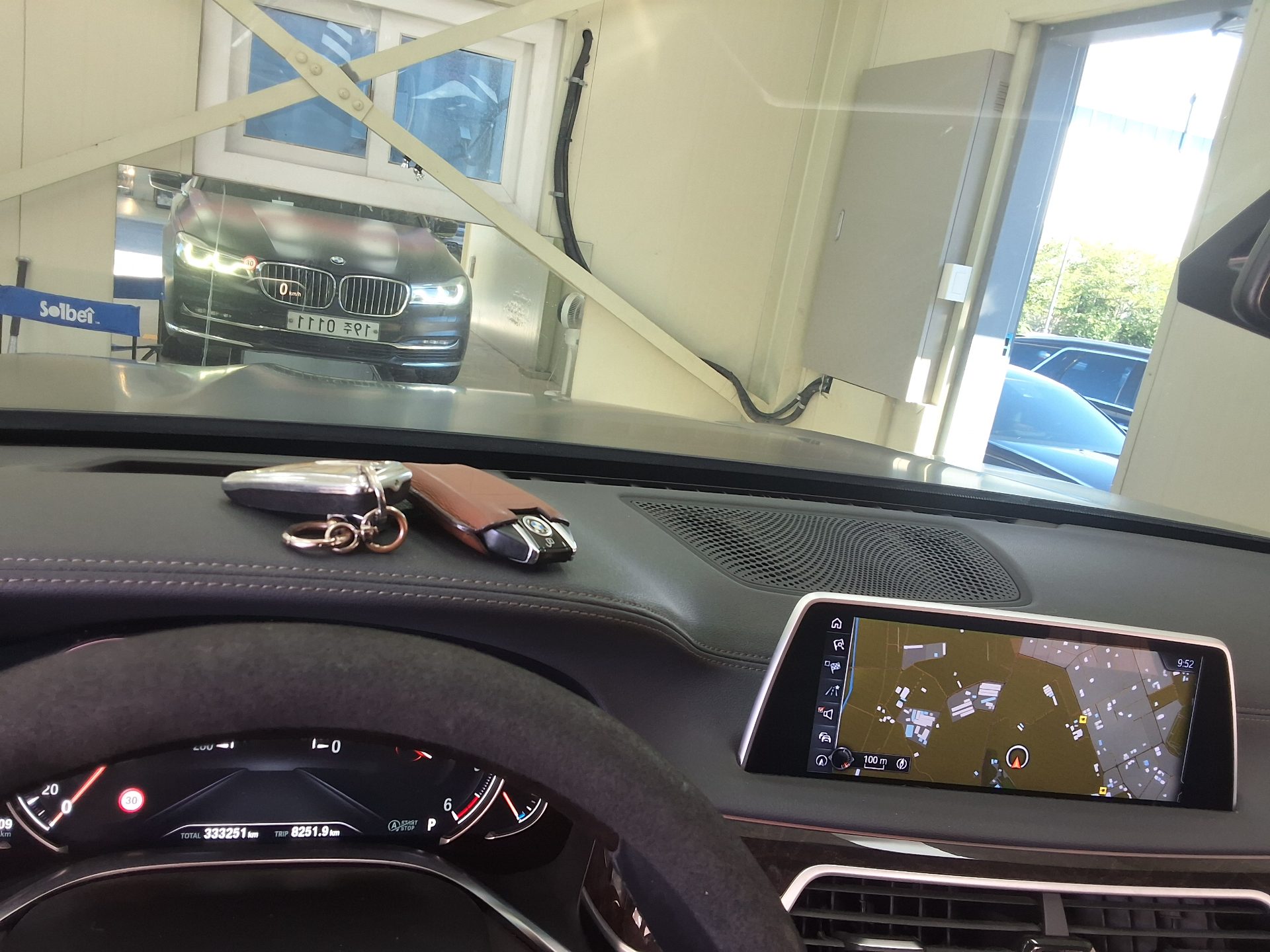 بي إم دبليو 7 Series (6Th Gen) 740Ld إكس درايف 2016 740Ld