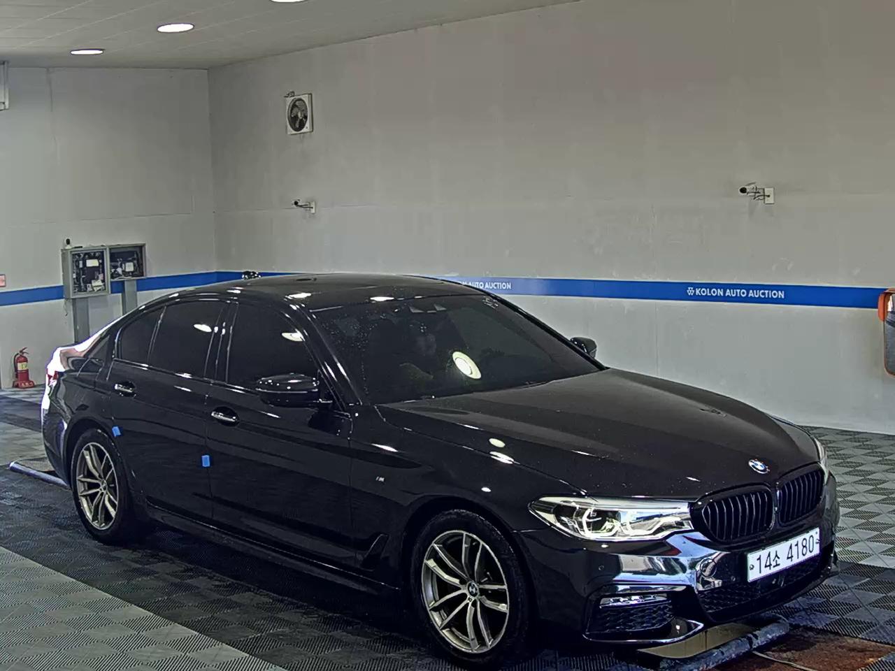 بي إم دبليو 5 Series (7Th Gen) 520D M Sport Pack بلس 2017 SPORT PLUS
