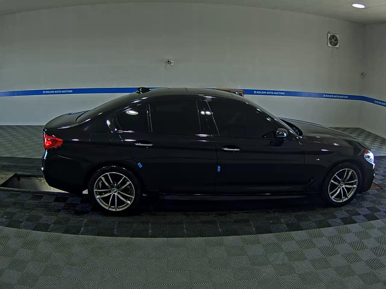 بي إم دبليو 5 Series (7Th Gen) 520D M Sport Pack بلس 2017 SPORT PLUS