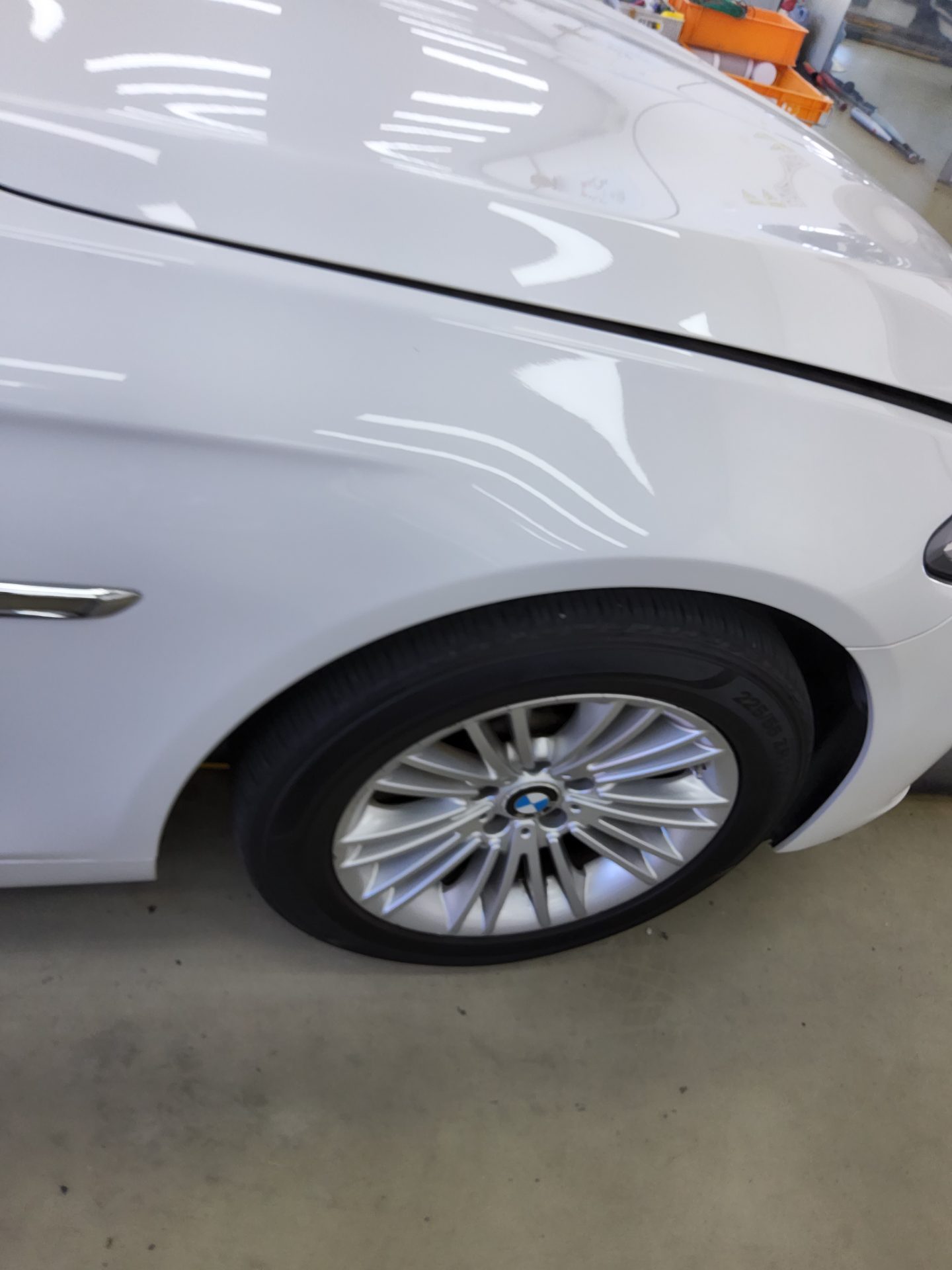 بي إم دبليو 5 Series (6Th Gen) 520D إكس درايف 2015 520d