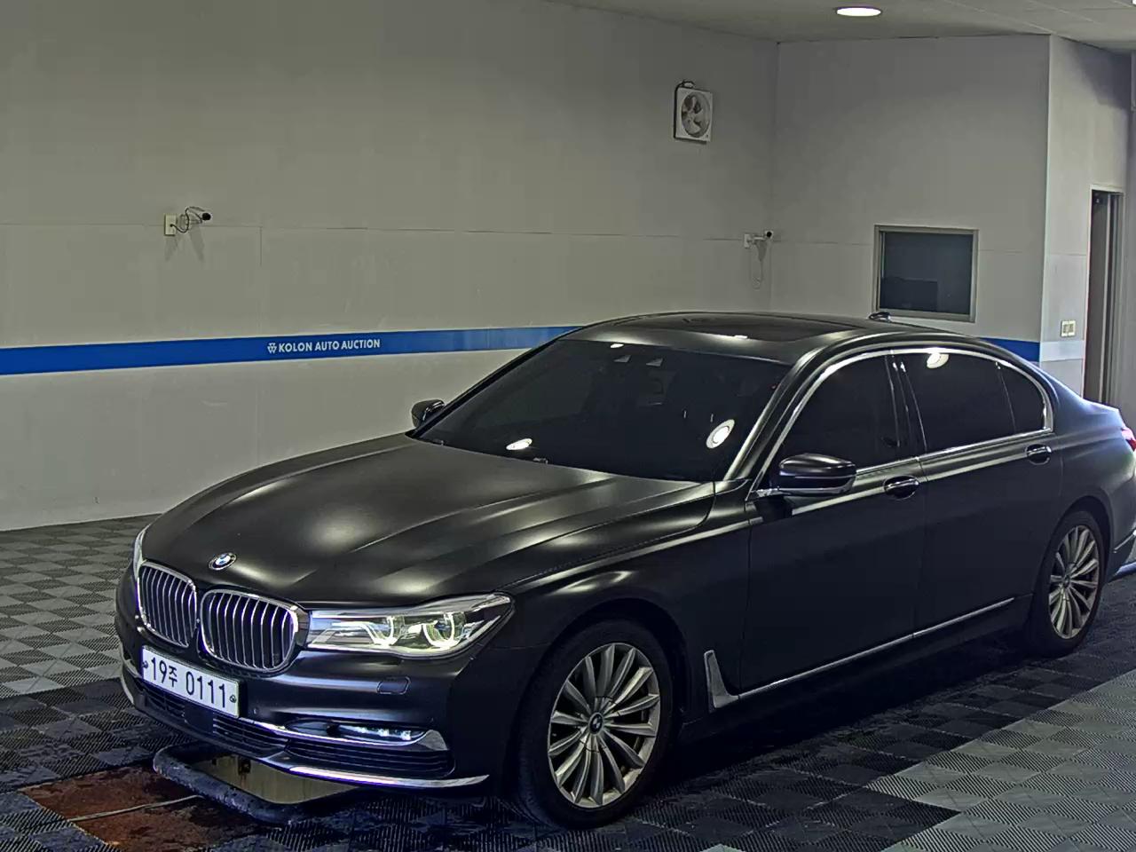 BMW 7-Series