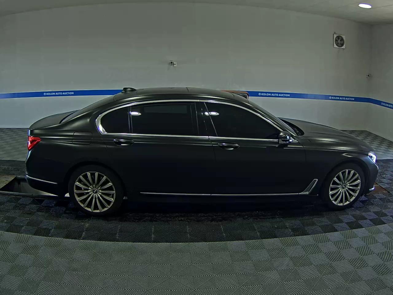 بي إم دبليو 7 Series (6Th Gen) 740Ld إكس درايف 2016 740Ld