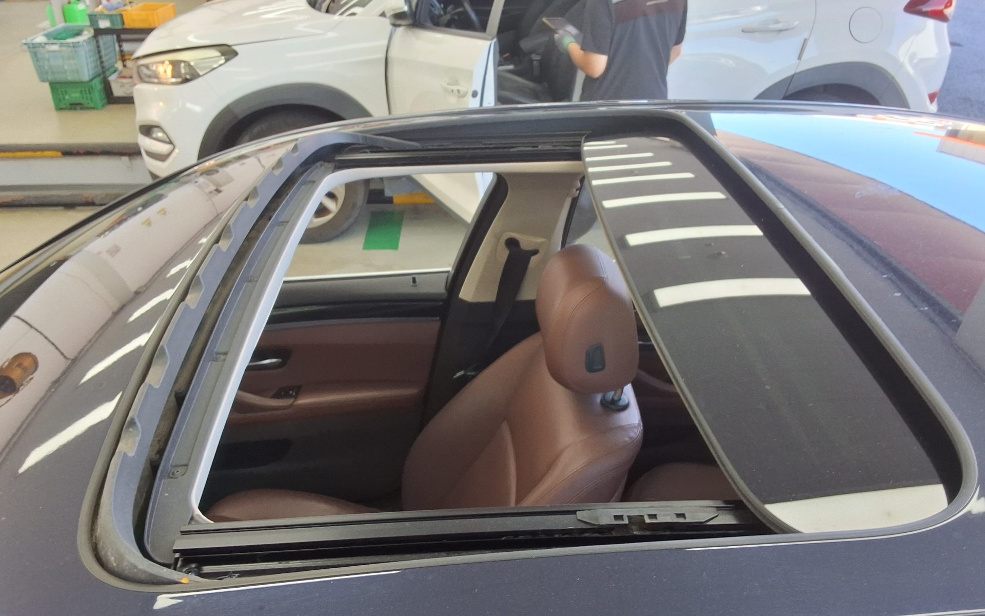 بي إم دبليو 5 Series (6Th Gen) 520D 2014 520d
