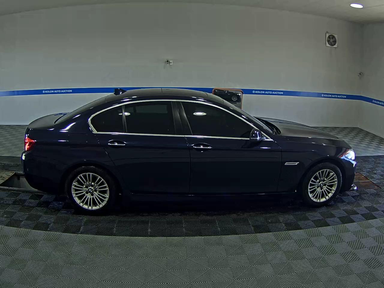 بي إم دبليو 5 Series (6Th Gen) 520D 2014 520d