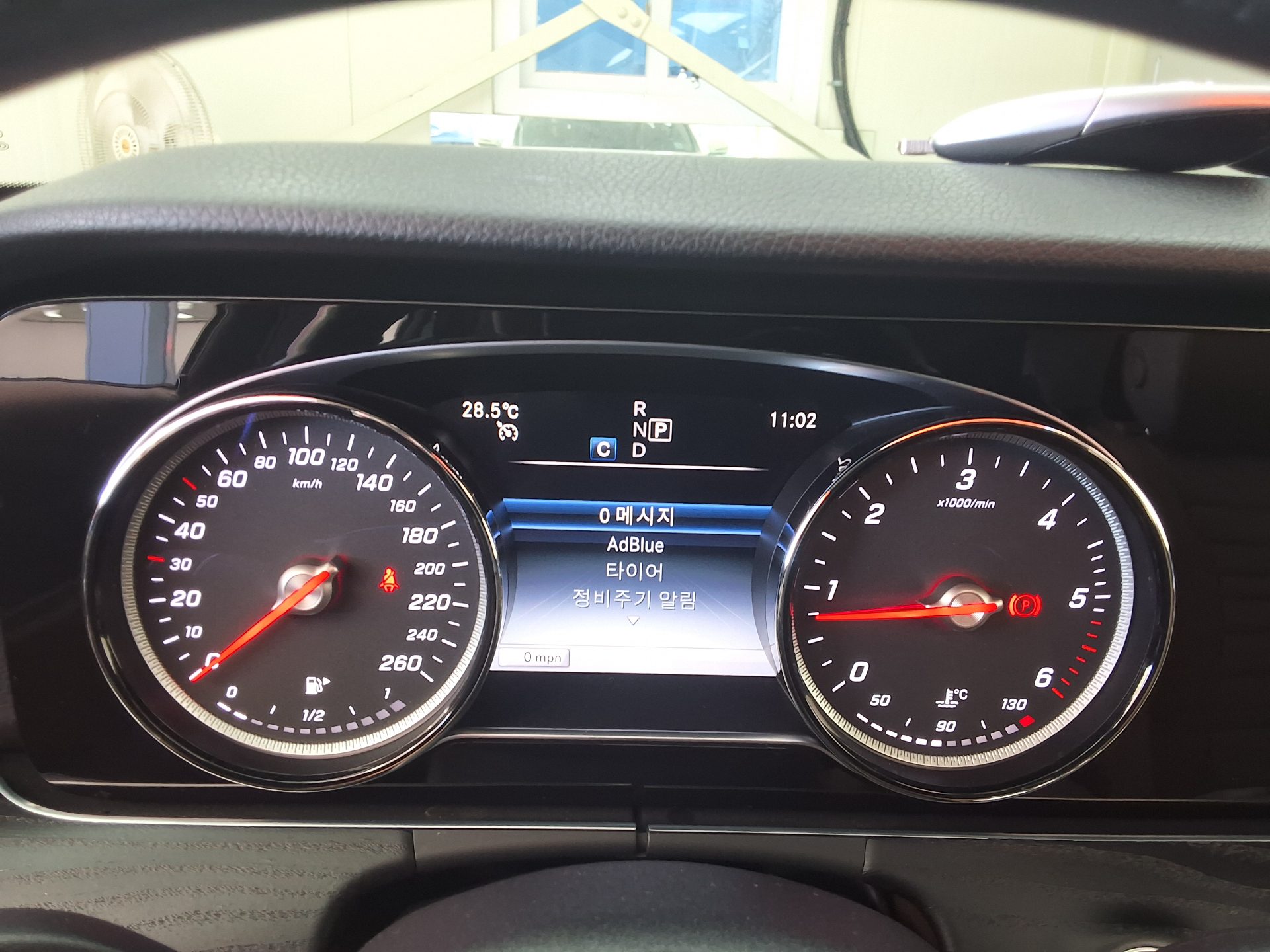 مرسيدس بنز E Class (5Th Gen) E220D Avantgarde 2019 E220d
