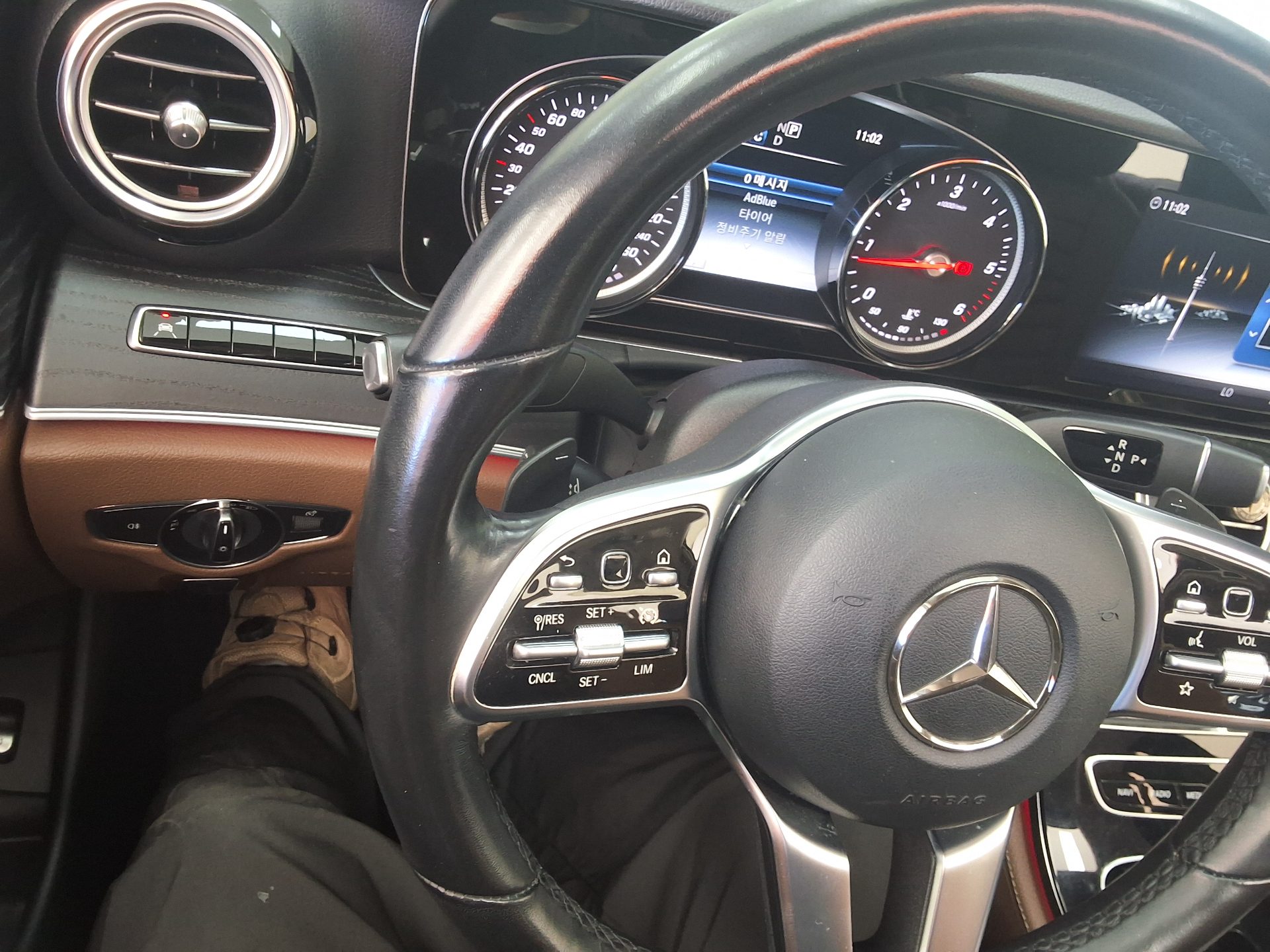 مرسيدس بنز E Class (5Th Gen) E220D Avantgarde 2019 E220d