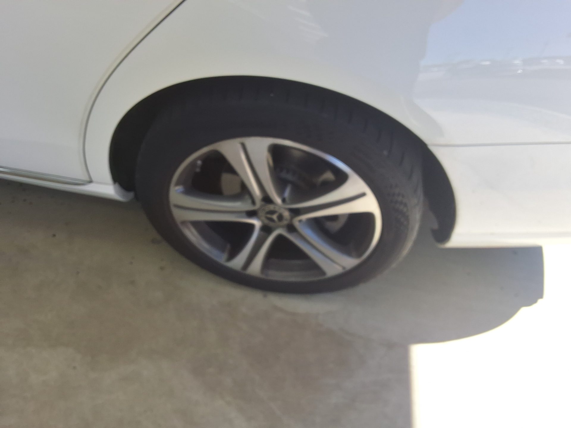 مرسيدس بنز E Class (5Th Gen) E220D Avantgarde 2019 E220d