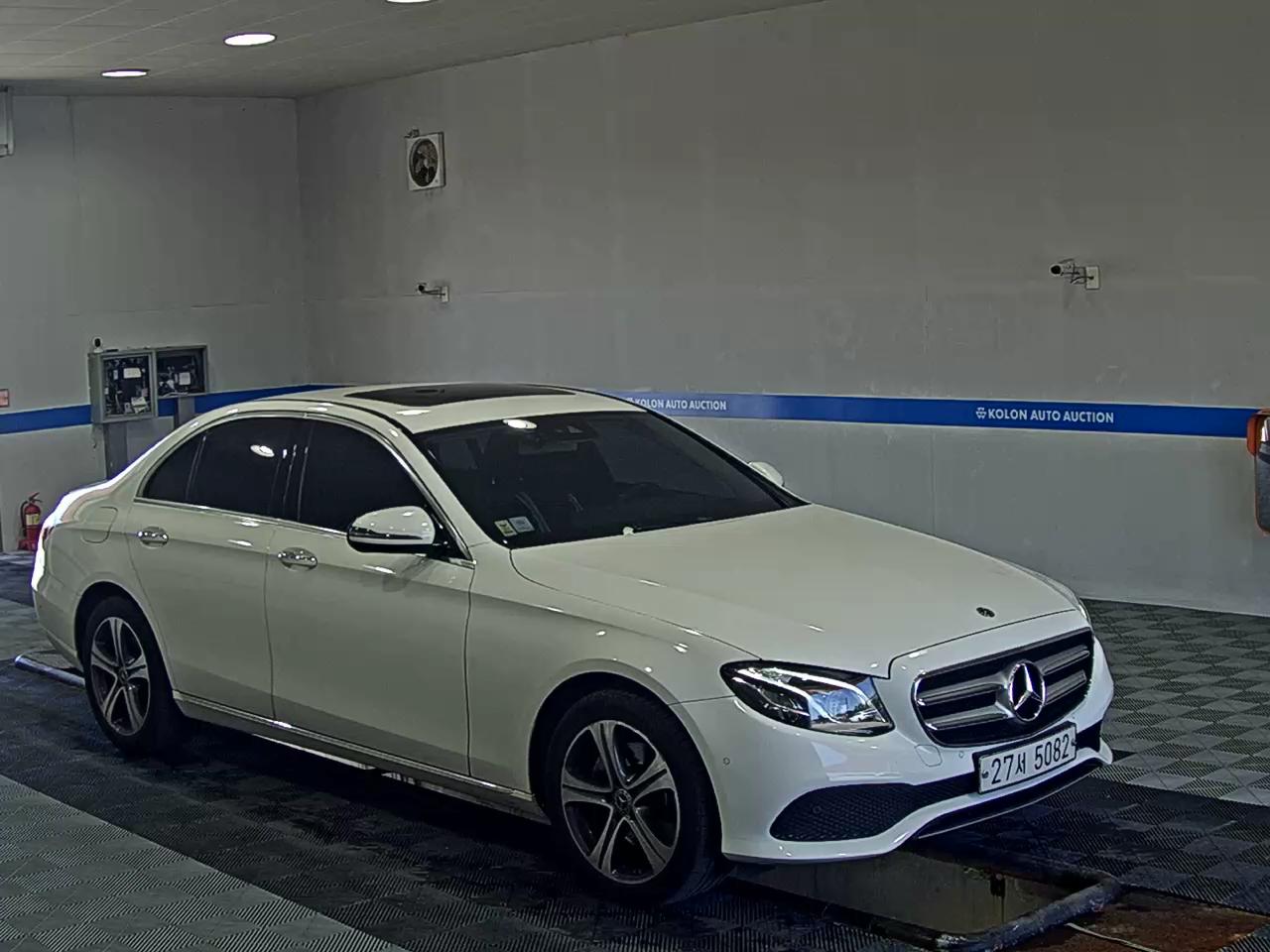 مرسيدس بنز E Class (5Th Gen) E220D Avantgarde 2019 E220d