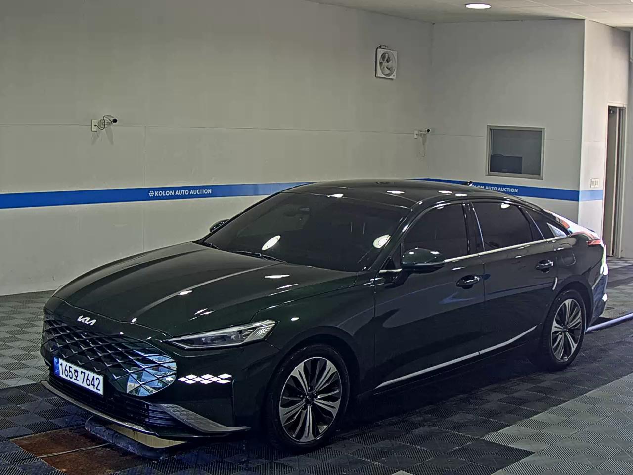 Kia K8