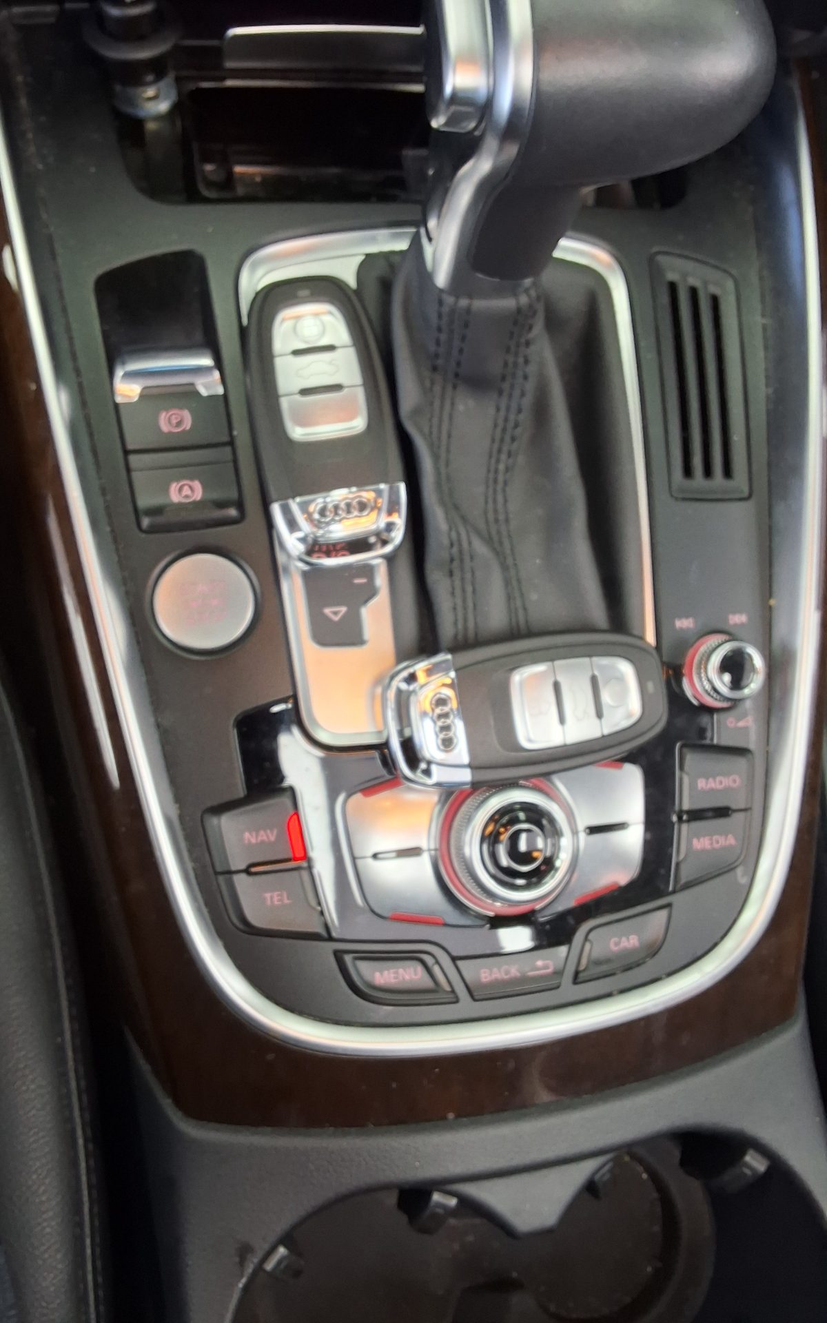 أودي كيو 5 2.0 TDI كواترو Dynamic 2013