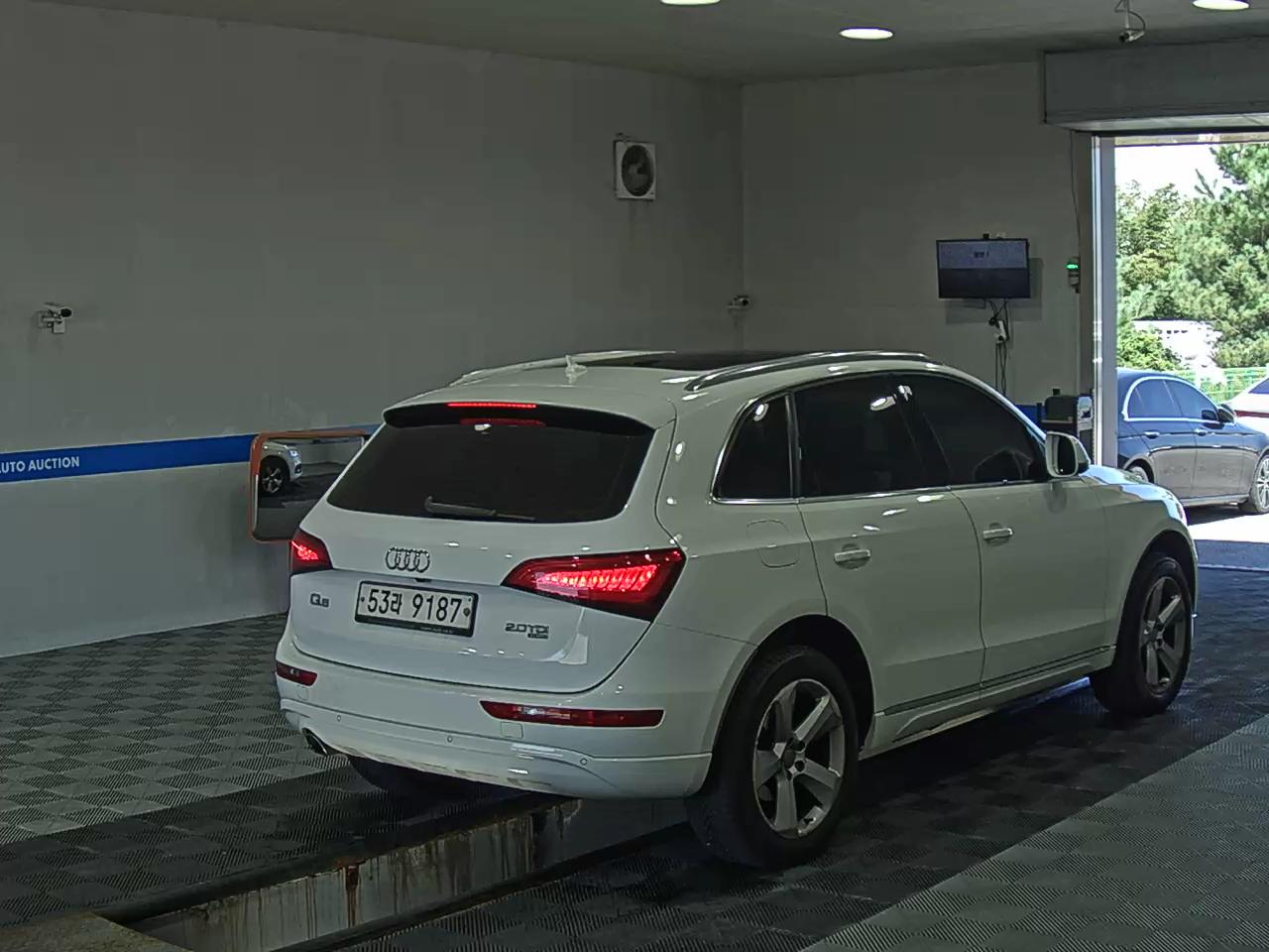 أودي كيو 5 2.0 TDI كواترو Dynamic 2013