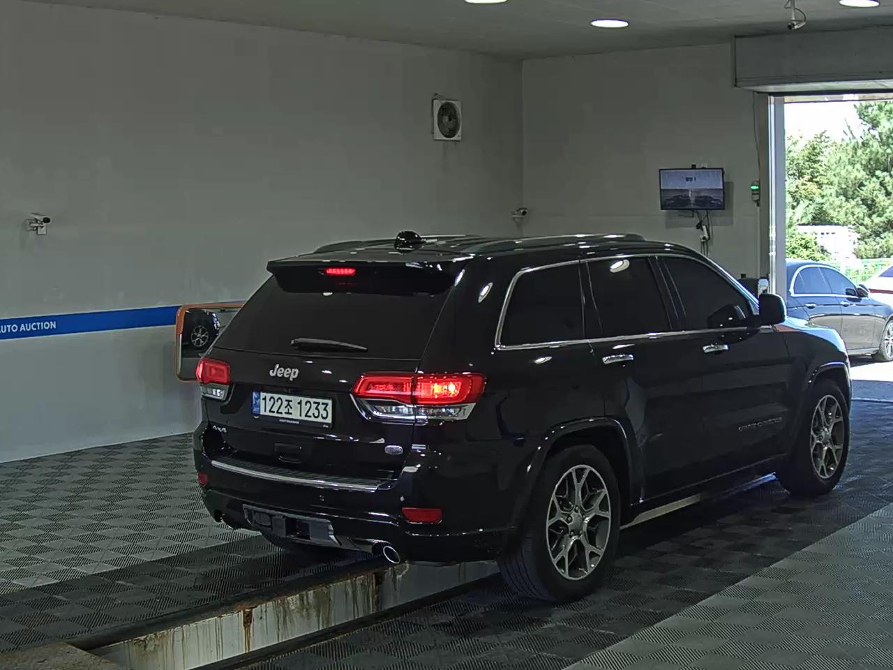 جيب Grand شيروكي (Wk2) 3.6 V6 Overland 2021