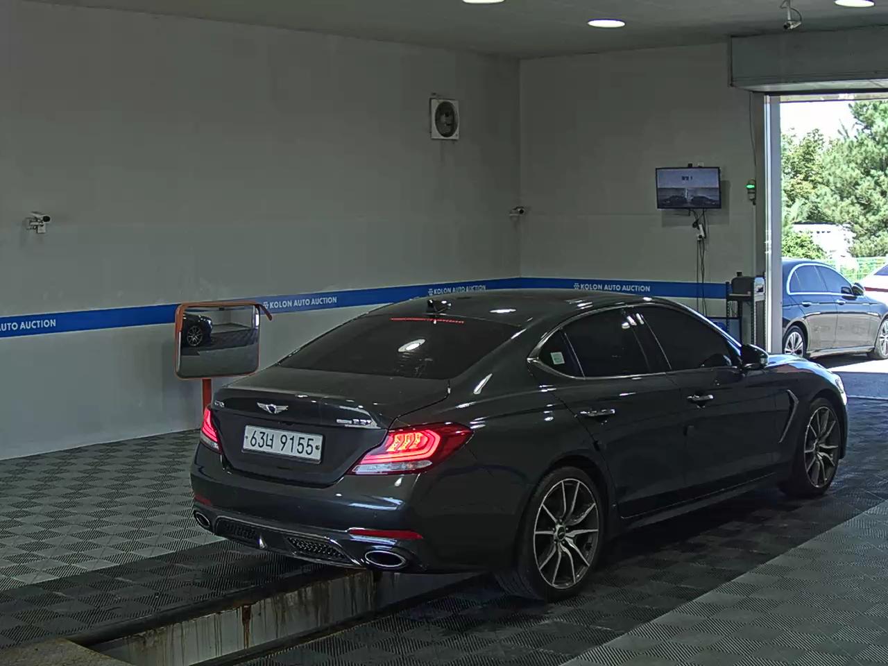 جينيسيس جينيسيس G70 2018 دفع رباعي