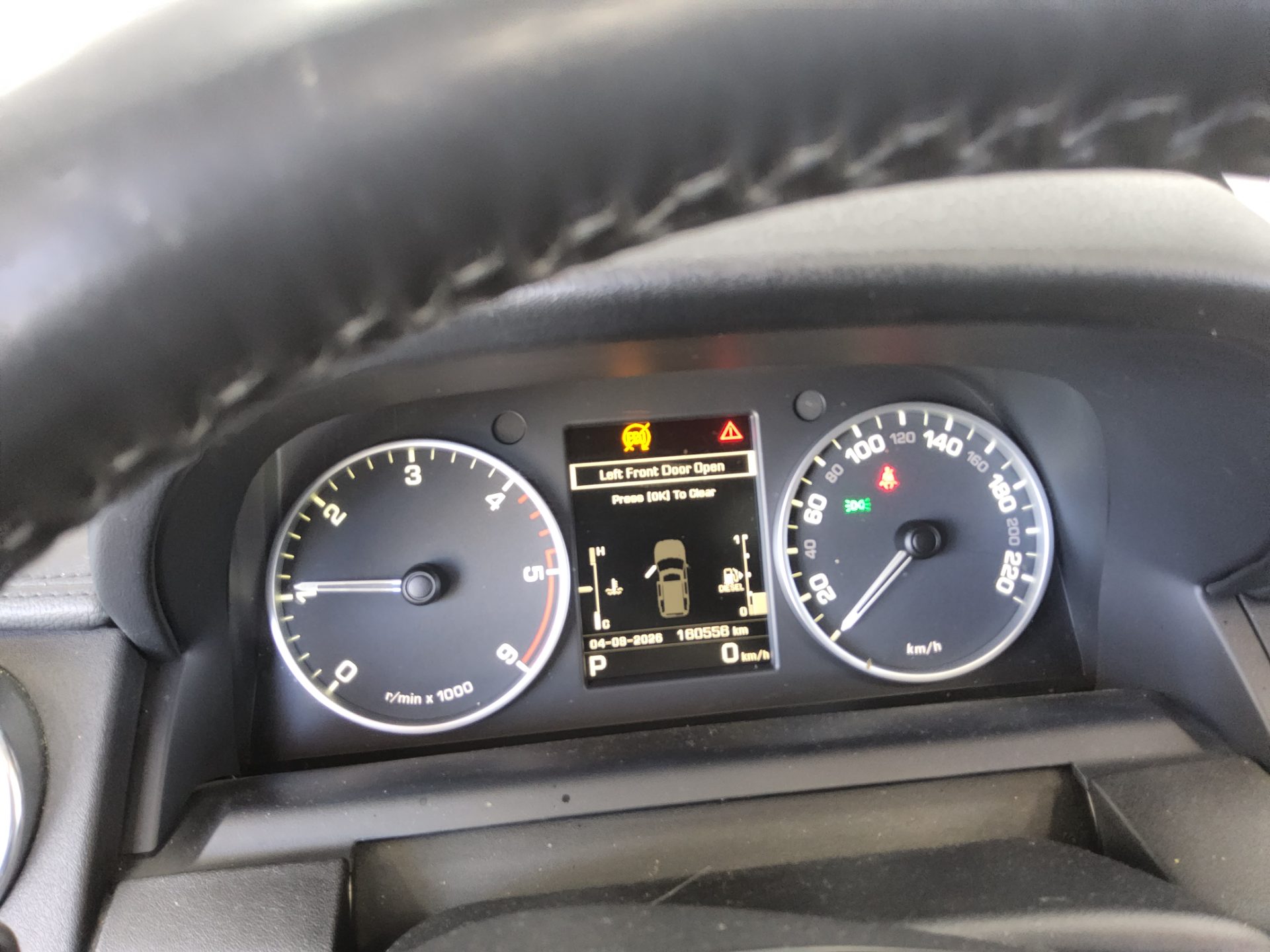 لاند روفر Rover Discovery 4 3.0 Sdv6 Se 2015 SE