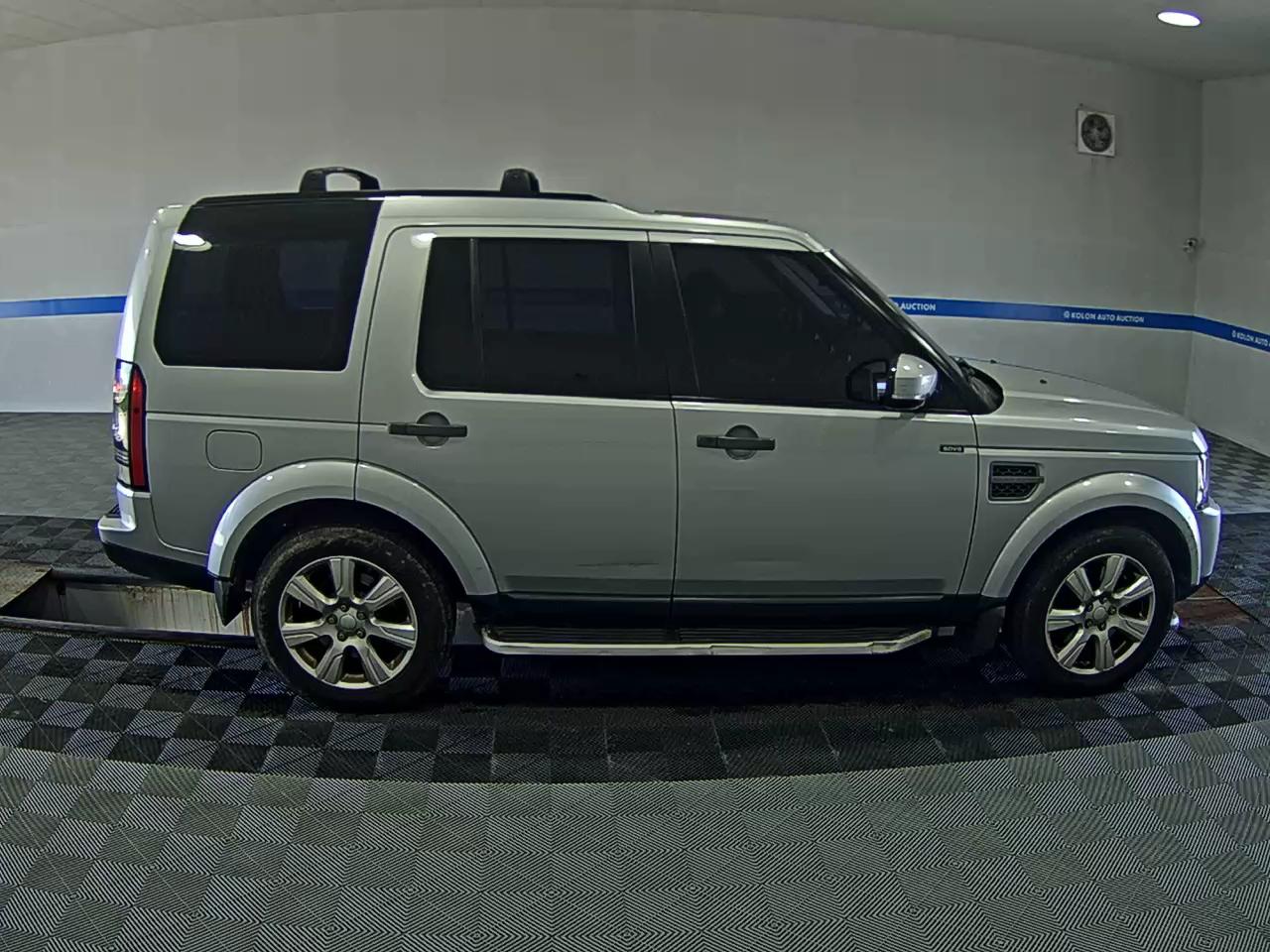 لاند روفر Rover Discovery 4 3.0 Sdv6 Se 2015 SE
