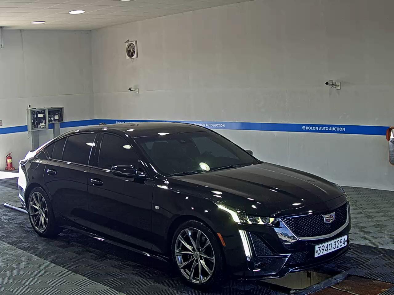 كاديلاك Ct5 2 Sports 2021