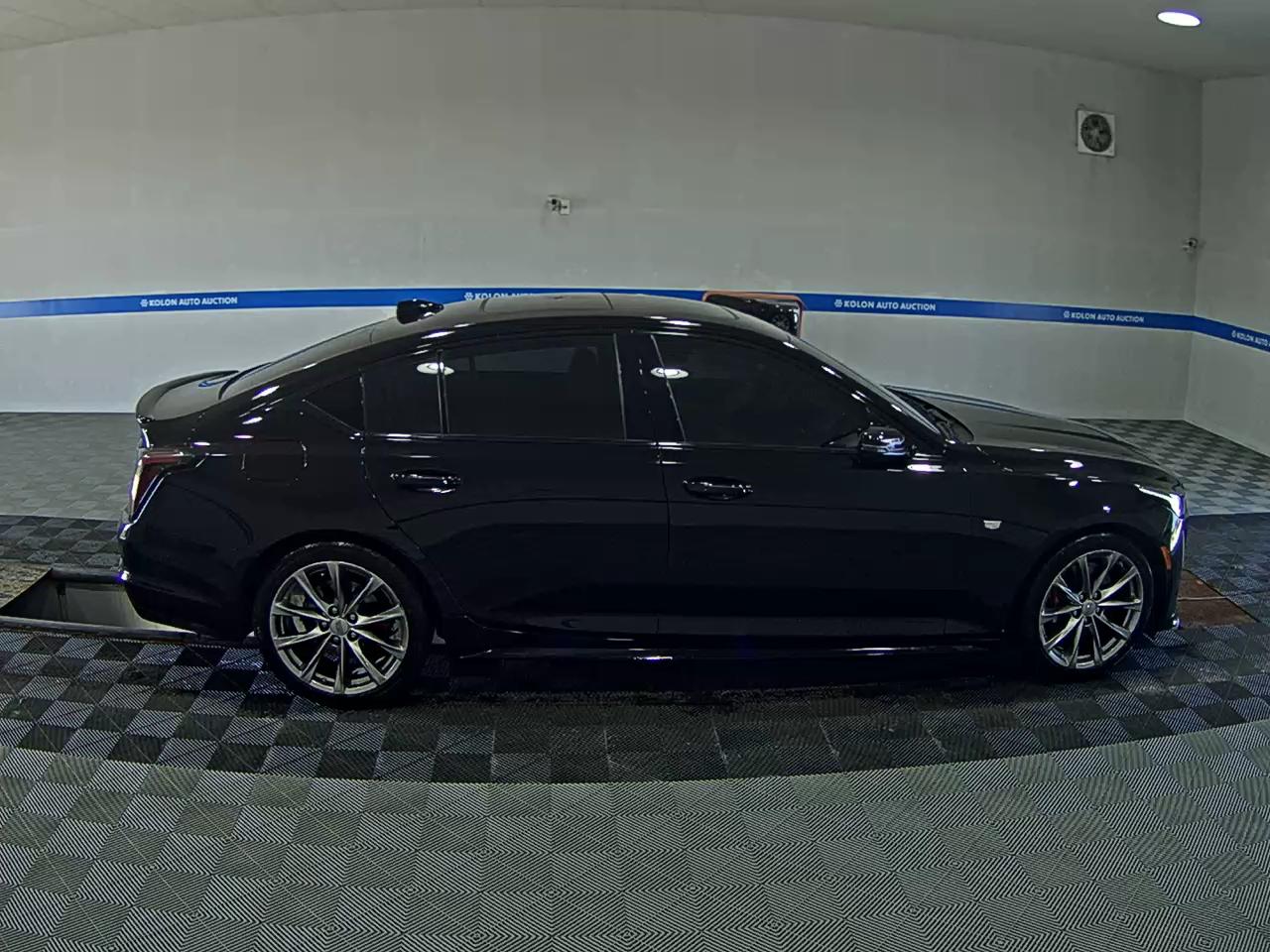 كاديلاك Ct5 2 Sports 2021