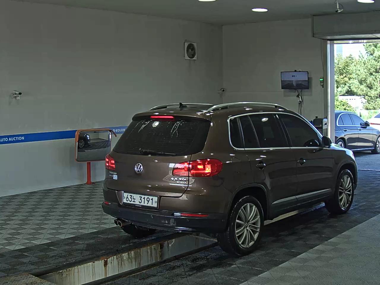 فولكس فاجن تيجوان 2.0 TDI Bluemotion بريميوم 2014 بريميوم