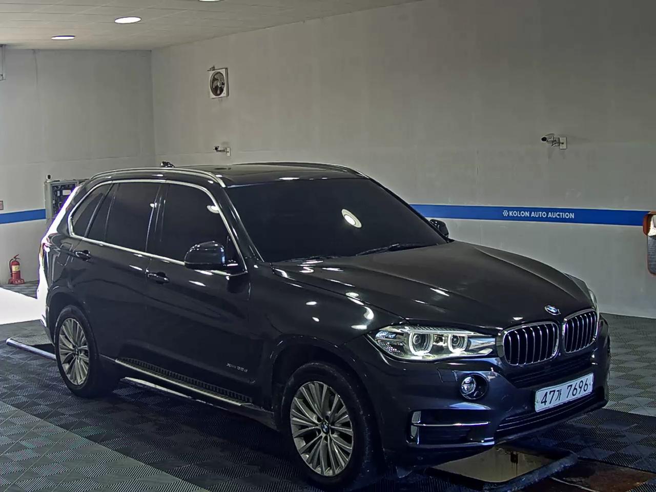 بي إم دبليو X5 (3Rd Gen) 30D إكس درايف 7 Seater 2014