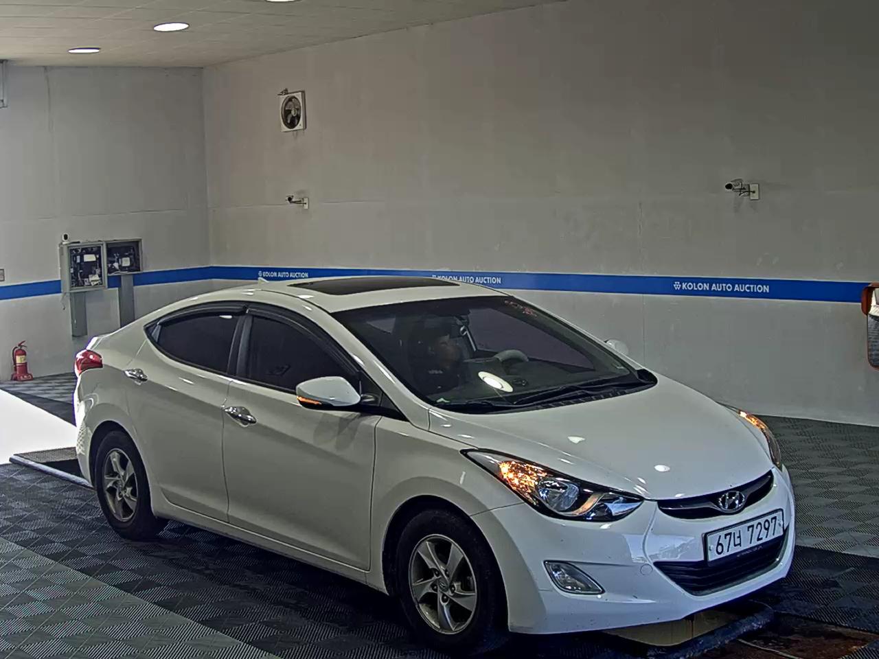 هيونداي أفانتي 2013 SMART
