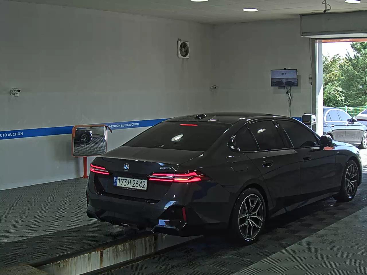 بي إم دبليو 5 Series (8Th Gen) 520I M Sport Pack 2024 SPORT