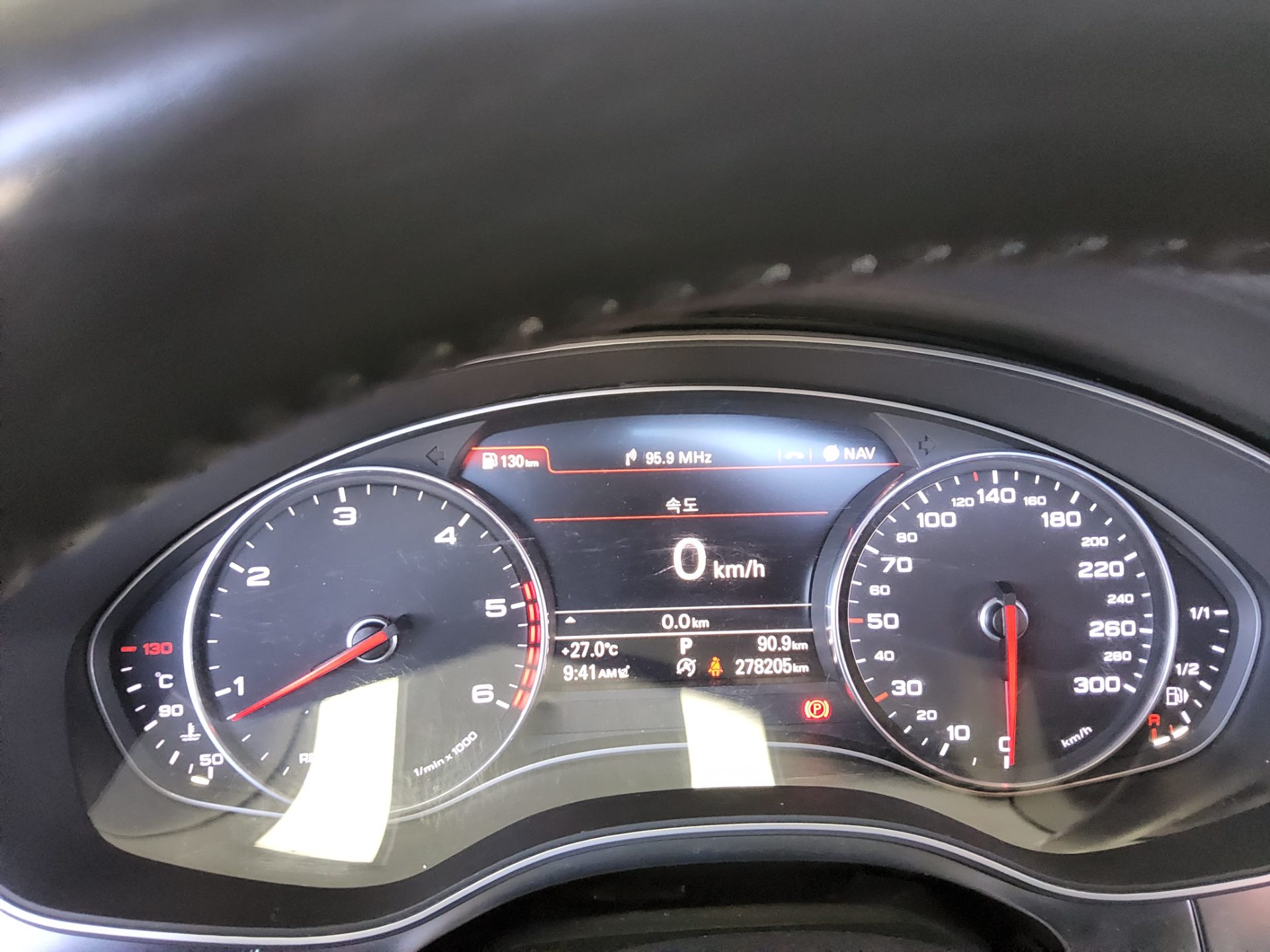 أودي إيه 6 (4Th Gen) 40 TDI كواترو بريميوم 2016 40 بريميوم