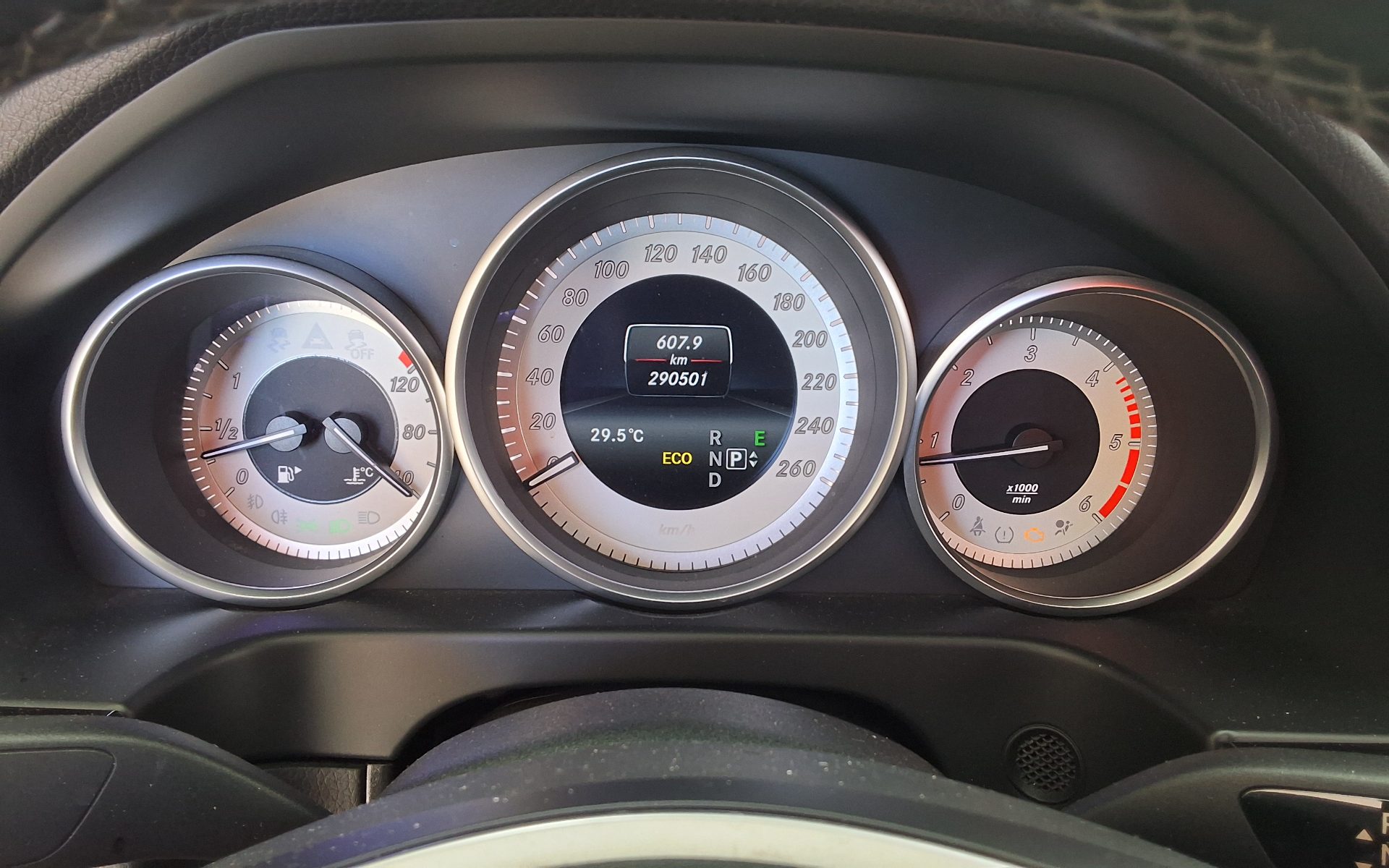 مرسيدس بنز E Class (4Th Gen) E250 Cdi Bluetec فورماتيك Avantgarde 2016 4MATIC