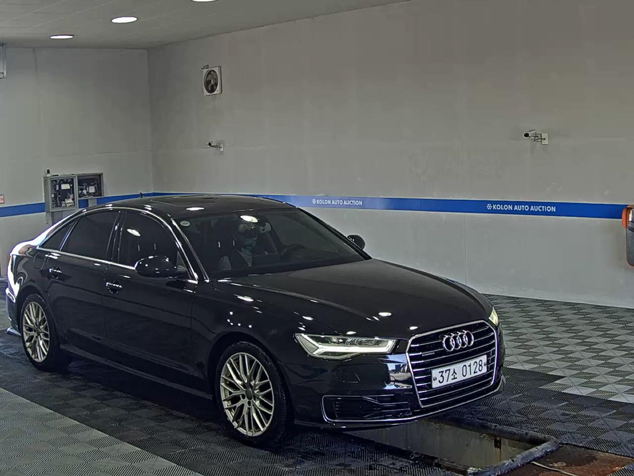 أودي إيه 6 (4Th Gen) 40 TDI كواترو بريميوم 2016 40 بريميوم